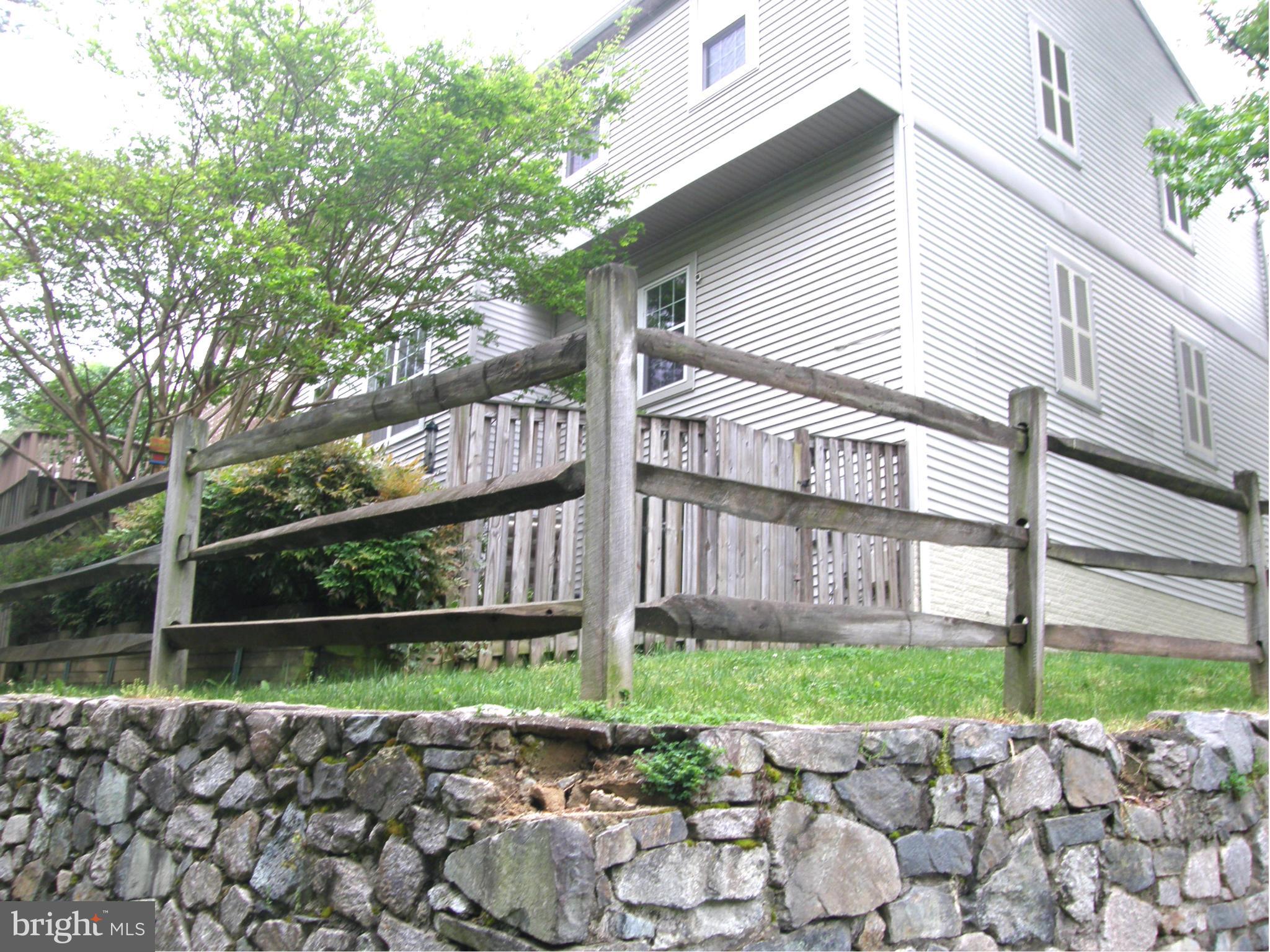 OAKWOOD COMMONS AT BURKE - Residential