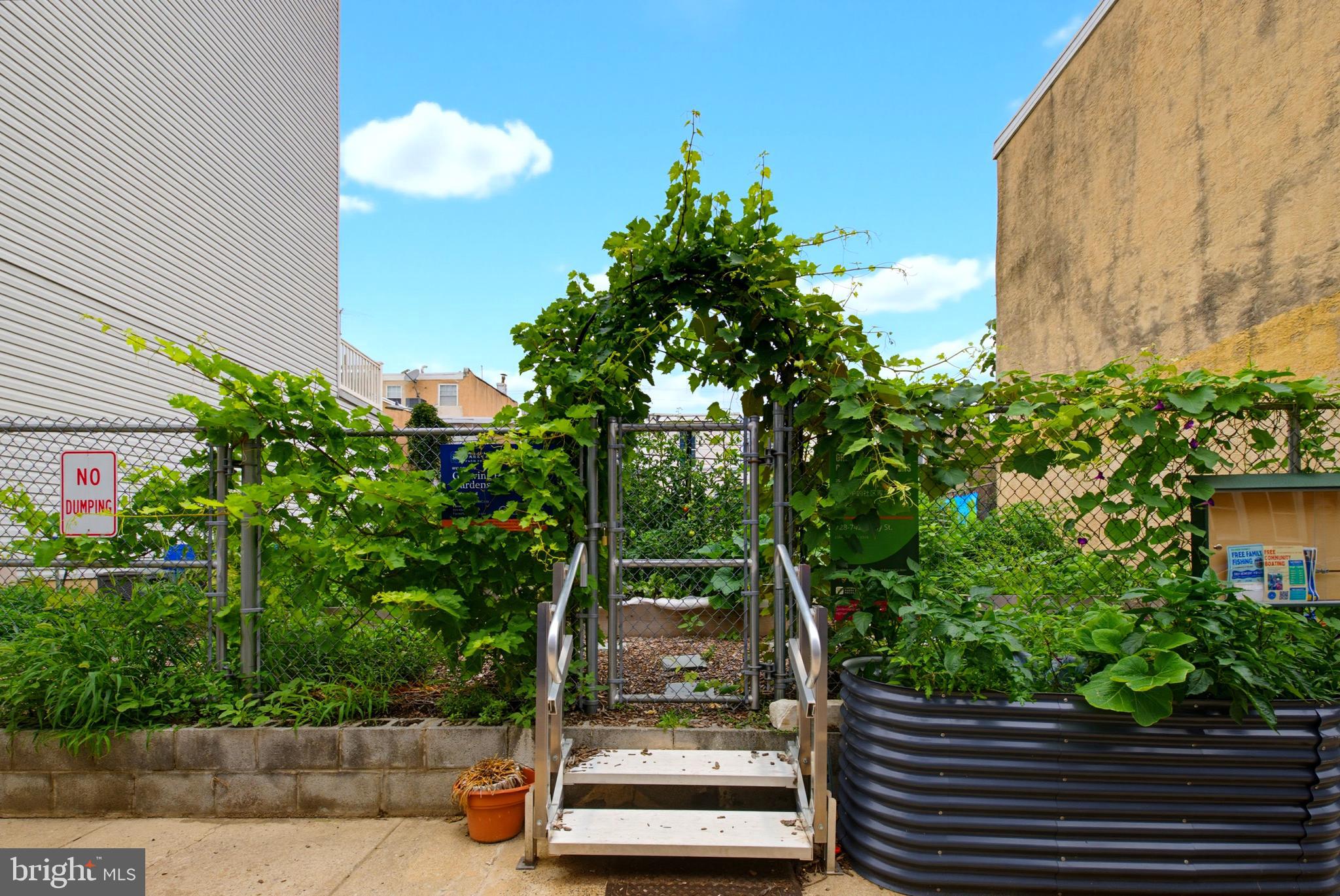 EAST PASSYUNK CROSSING - Residential