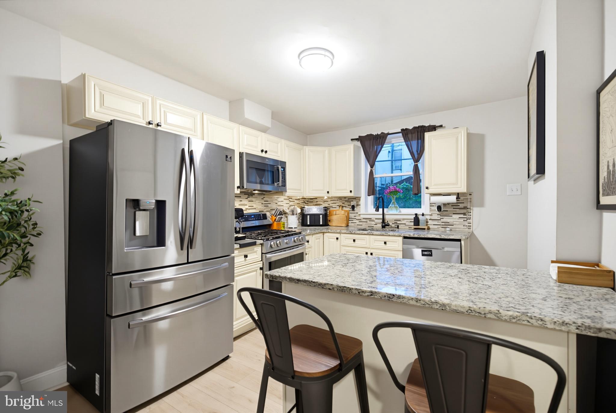 EAST PASSYUNK CROSSING - Residential