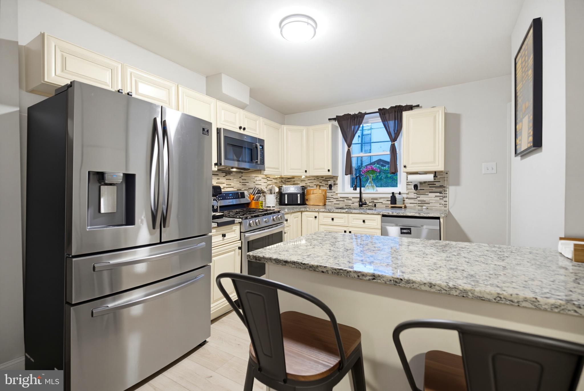 EAST PASSYUNK CROSSING - Residential