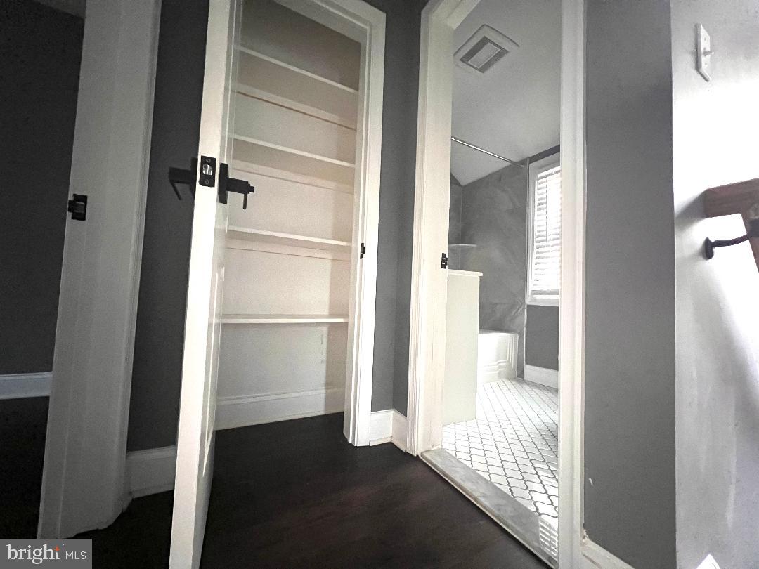 ROSEMONT - Residential