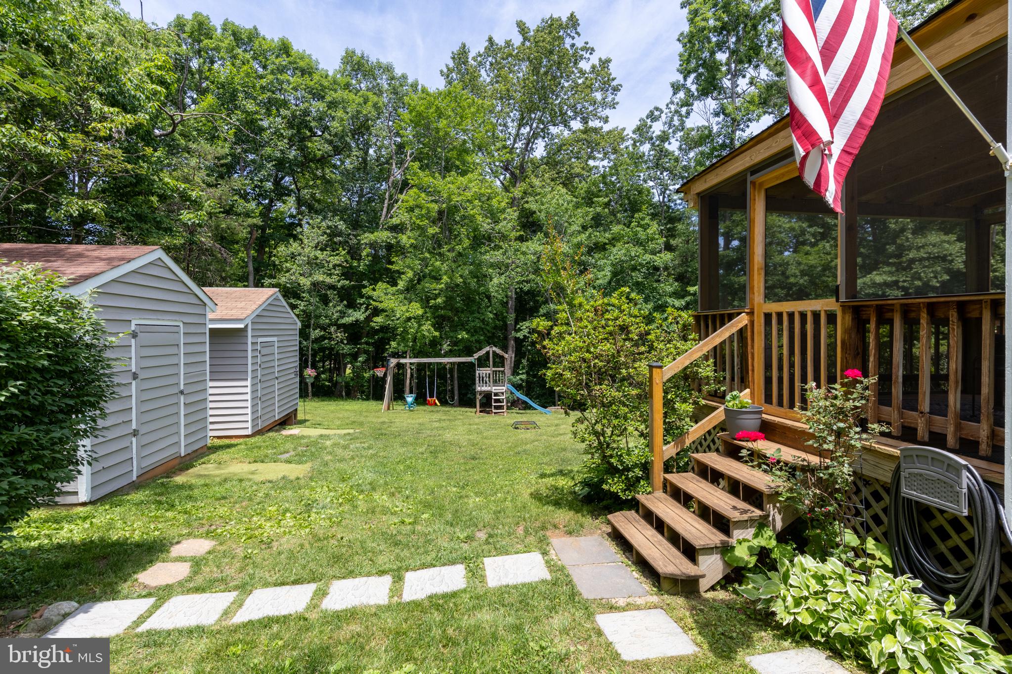 GOLDEN HILLS - Residential
