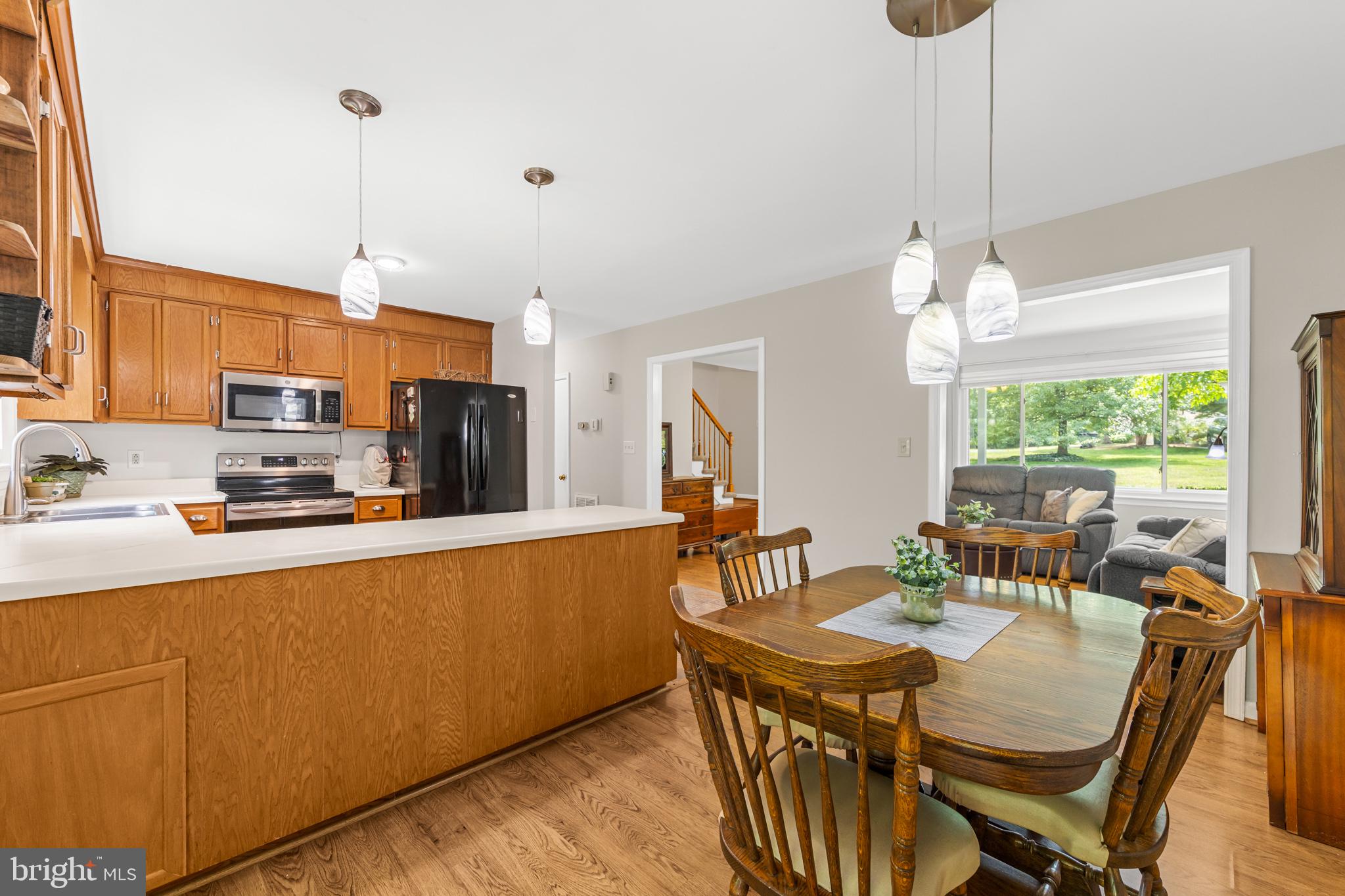 GOLDEN HILLS - Residential