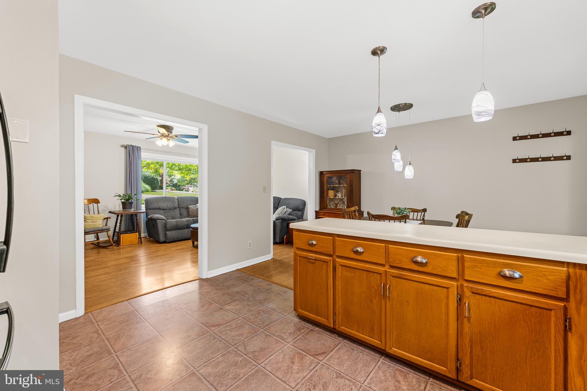 GOLDEN HILLS - Residential
