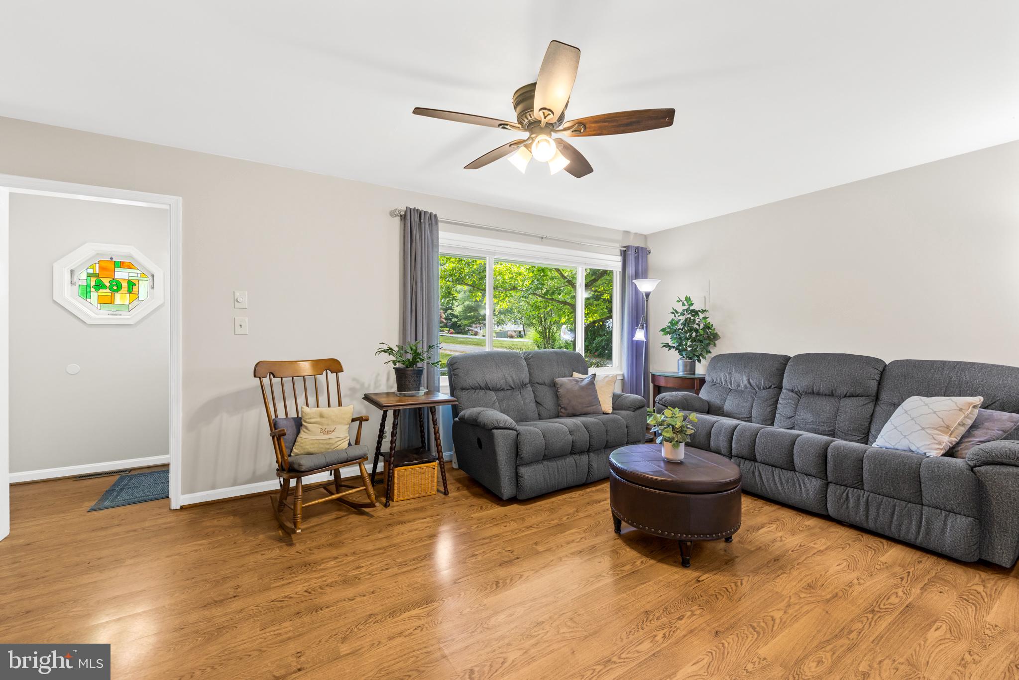 GOLDEN HILLS - Residential