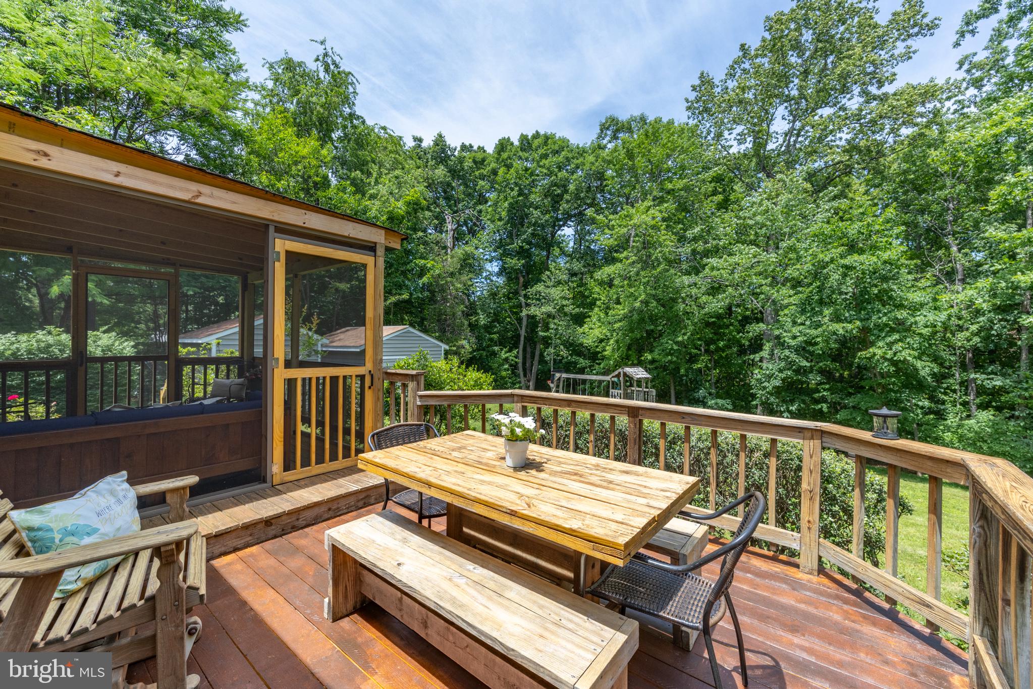 GOLDEN HILLS - Residential