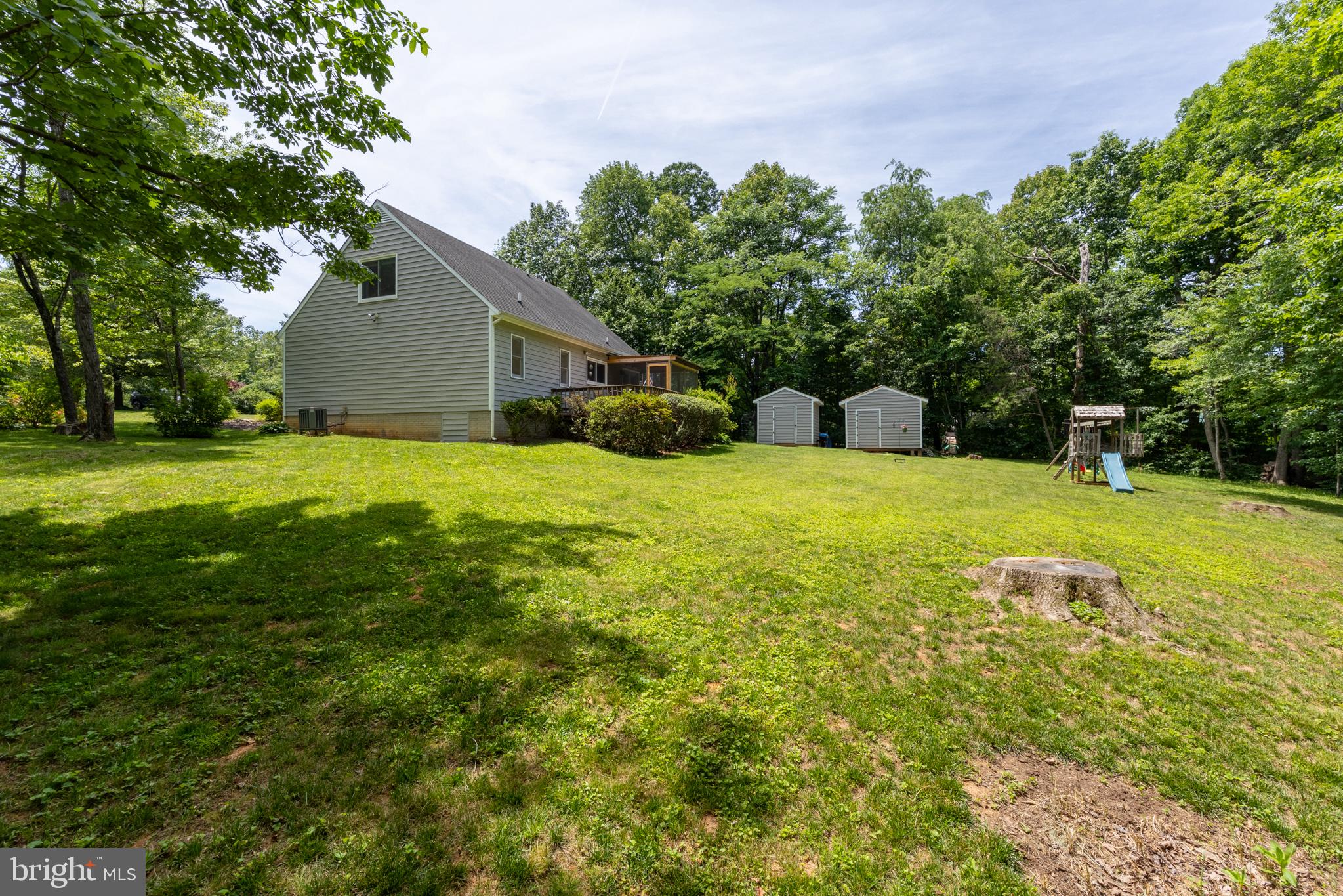 GOLDEN HILLS - Residential