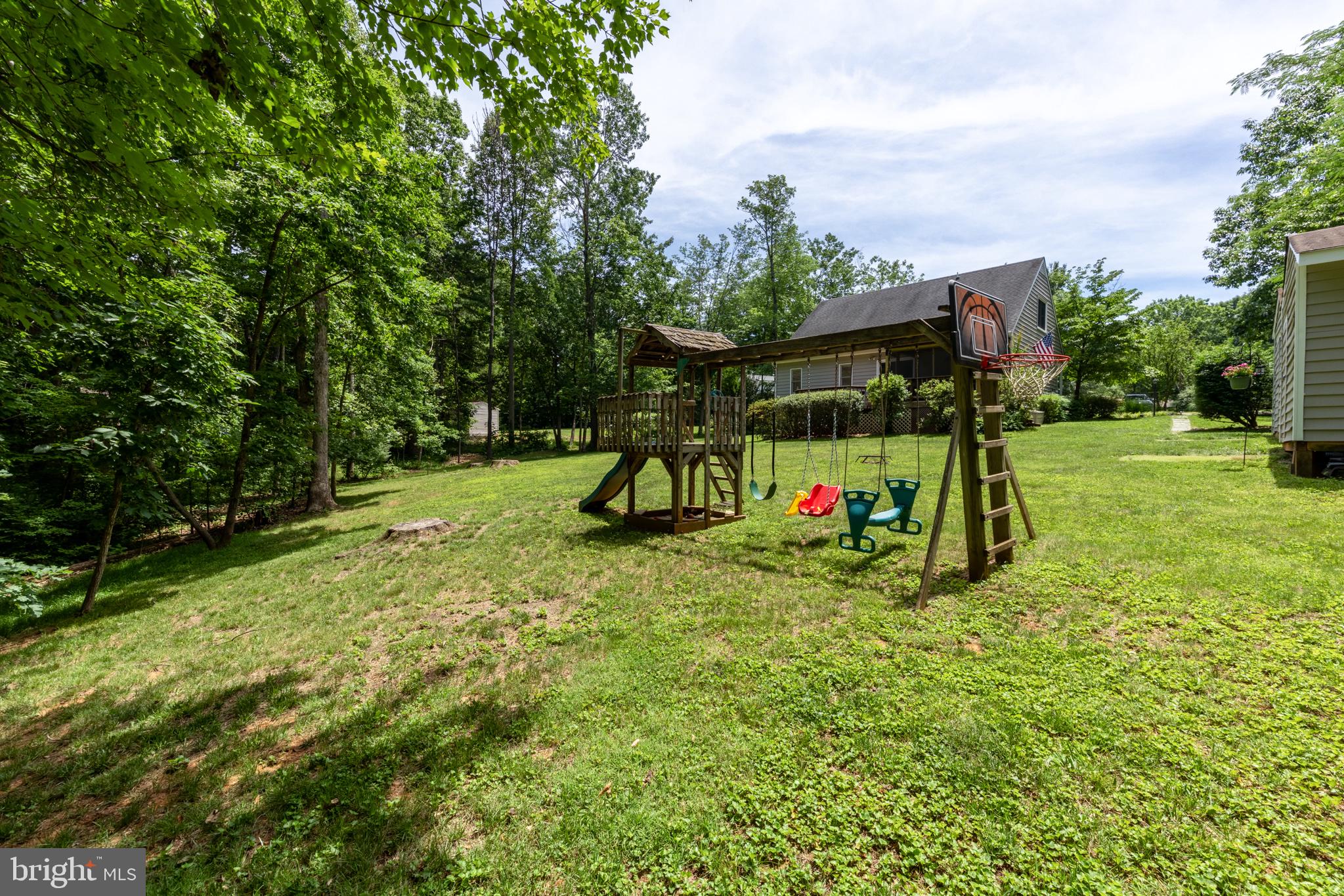 GOLDEN HILLS - Residential