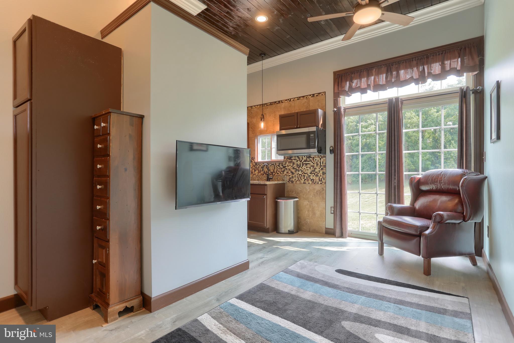 WILLOW CREEK FARMS - Residential