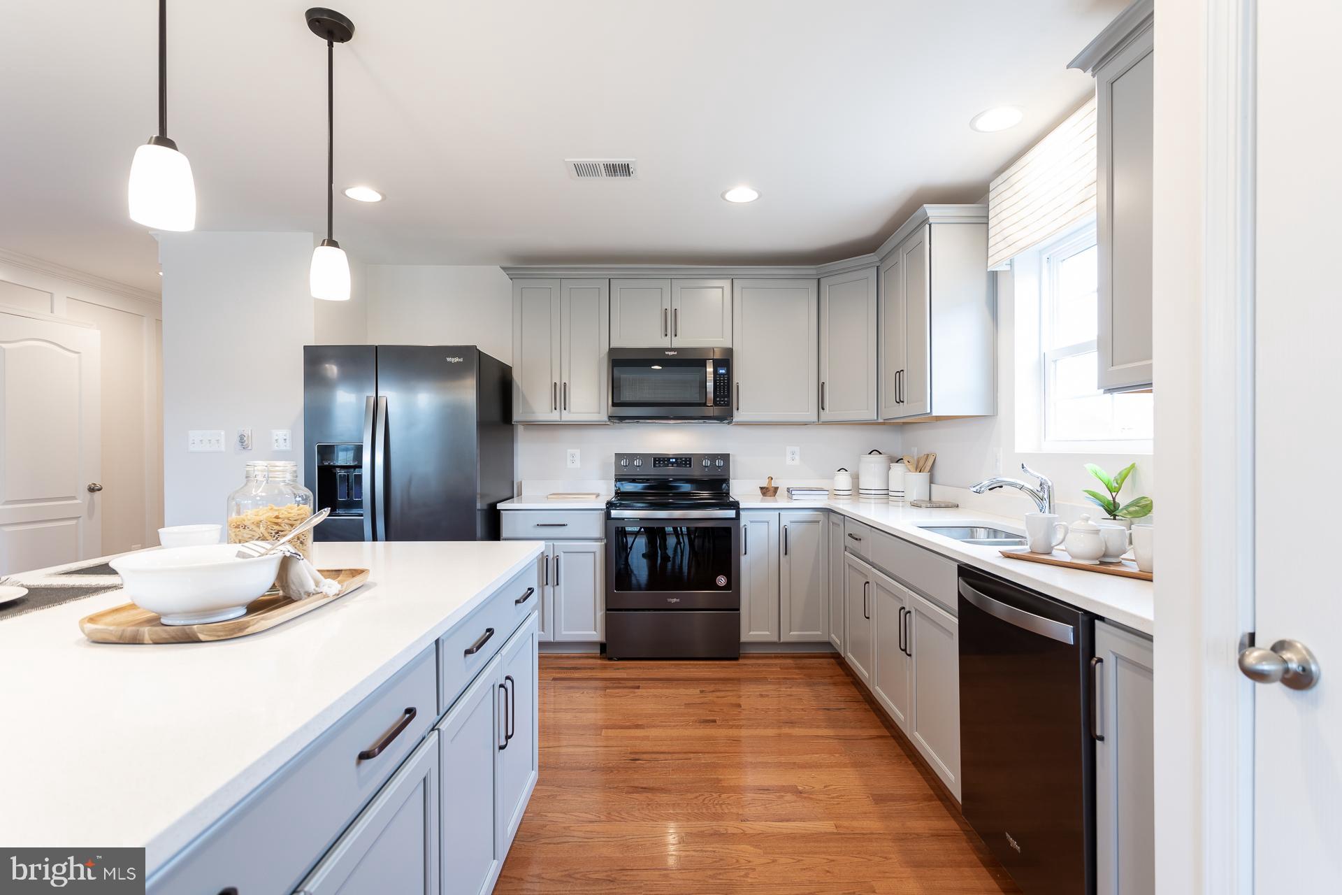SOUTH BROOK - Residential