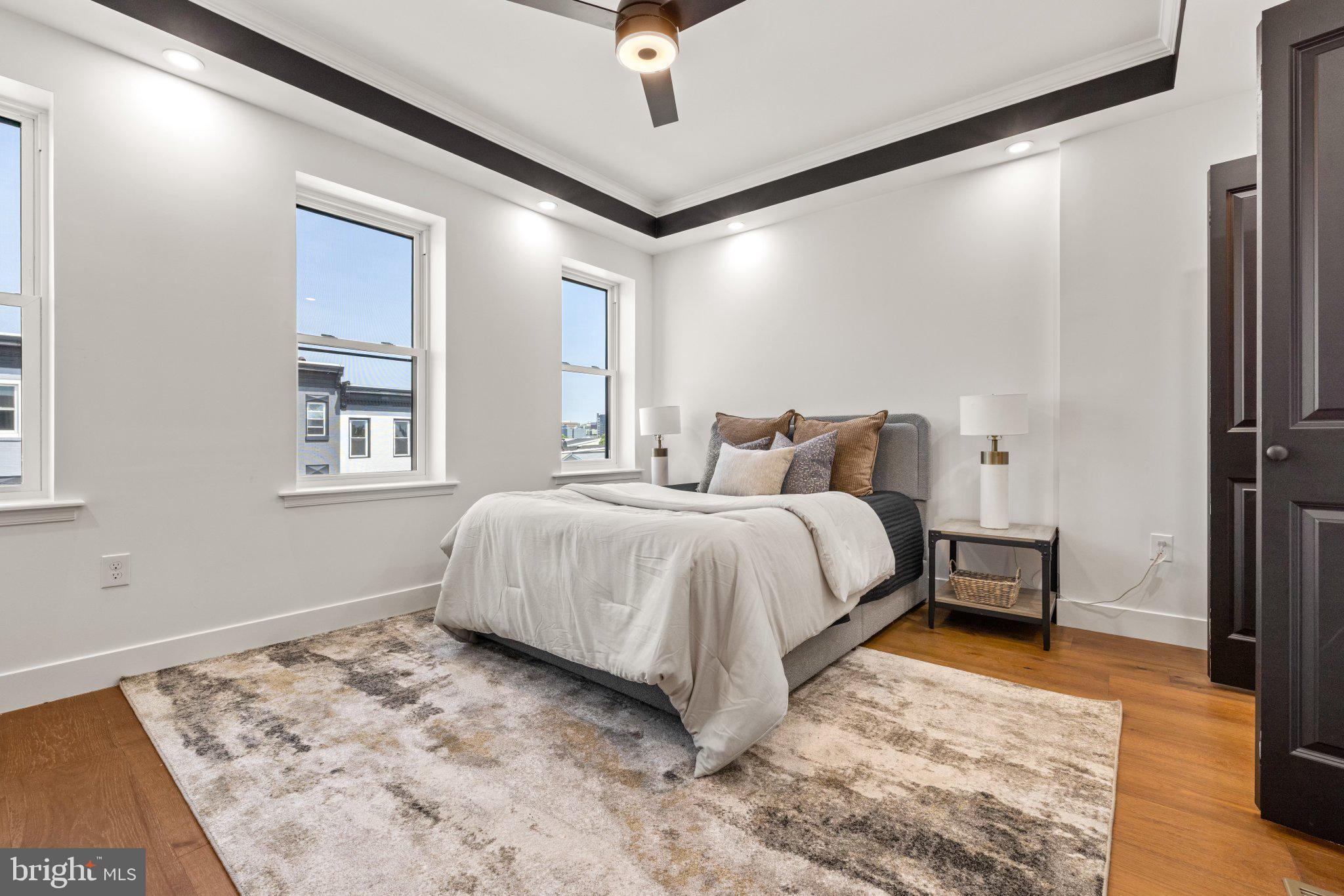 JOHNSTON SQUARE - Residential