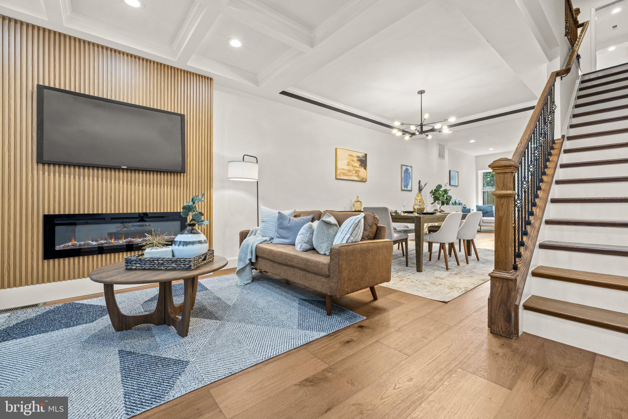 JOHNSTON SQUARE - Residential