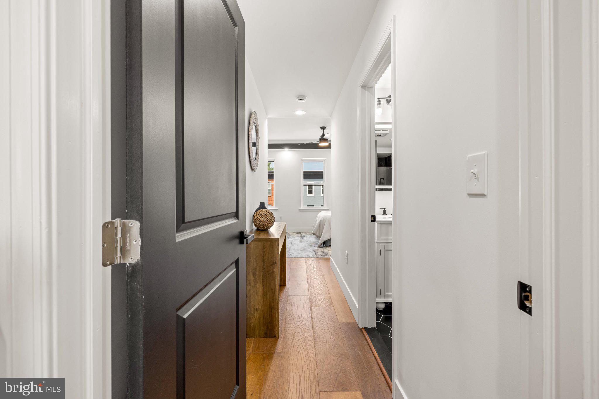 JOHNSTON SQUARE - Residential