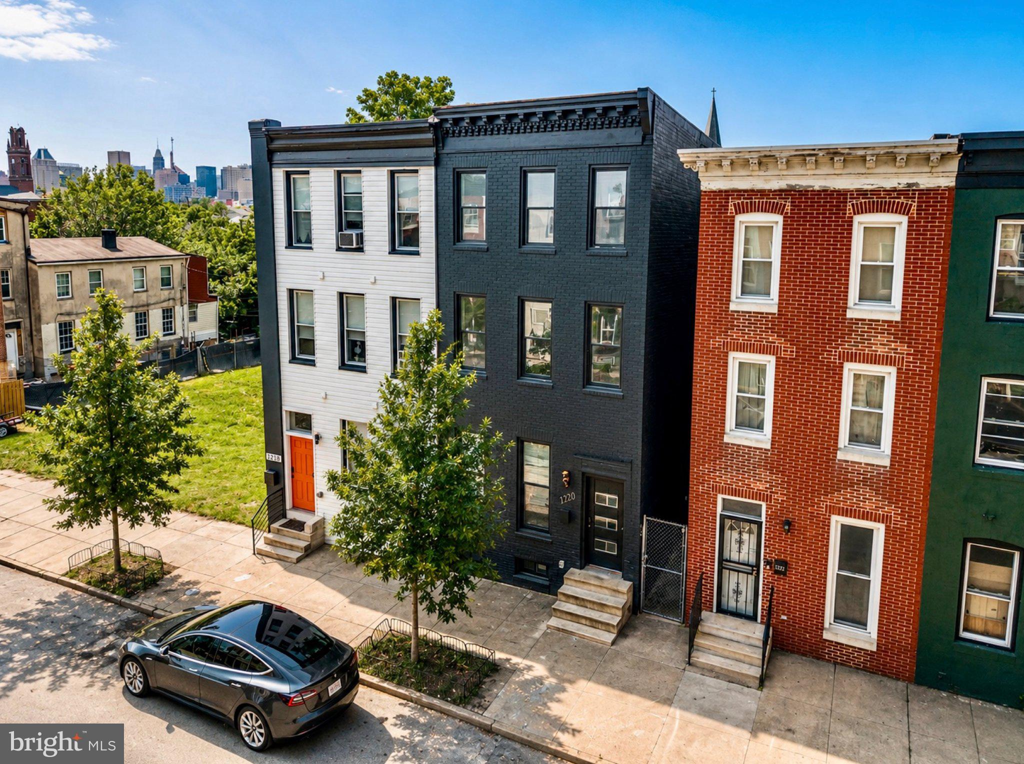 JOHNSTON SQUARE - Residential