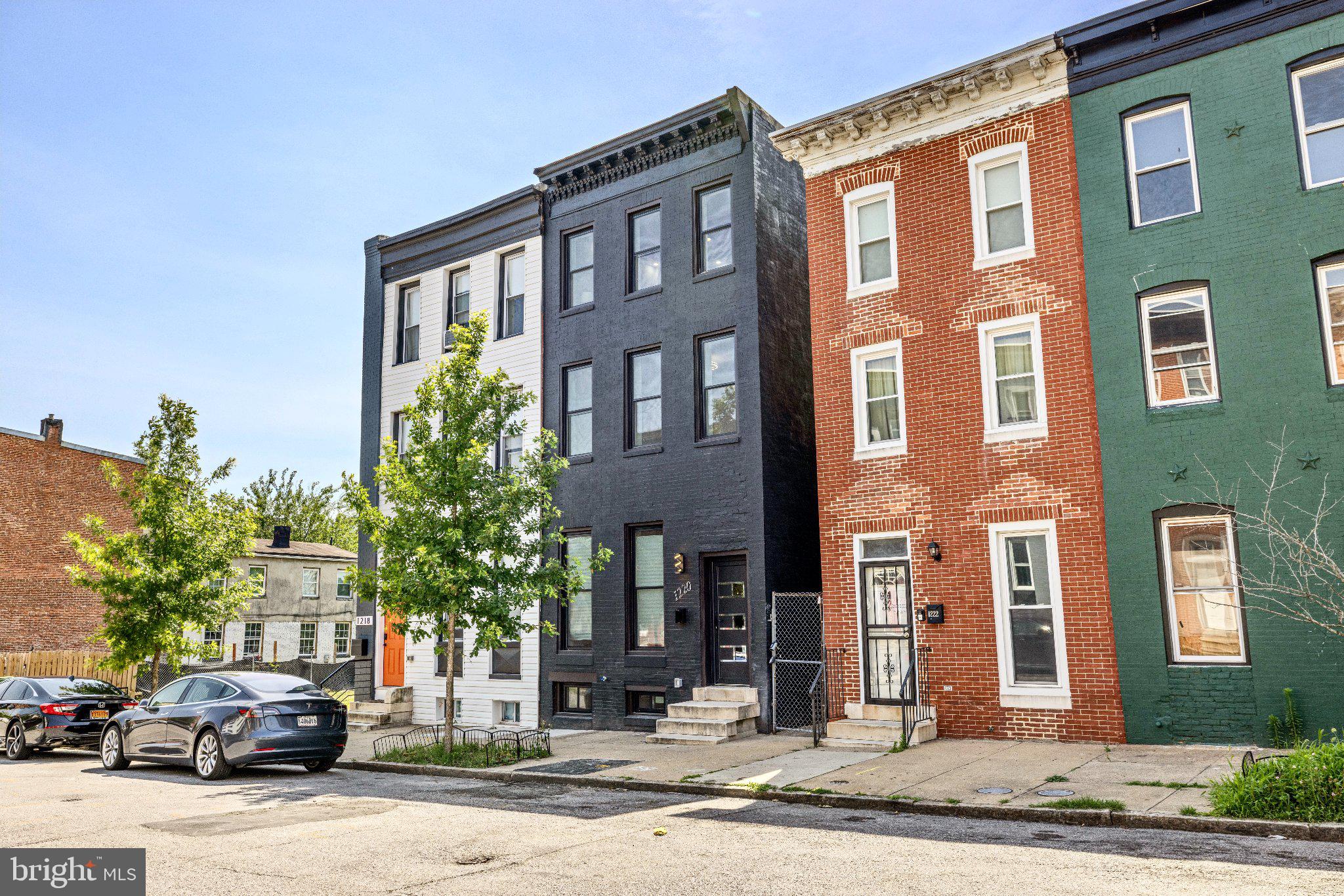 JOHNSTON SQUARE - Residential