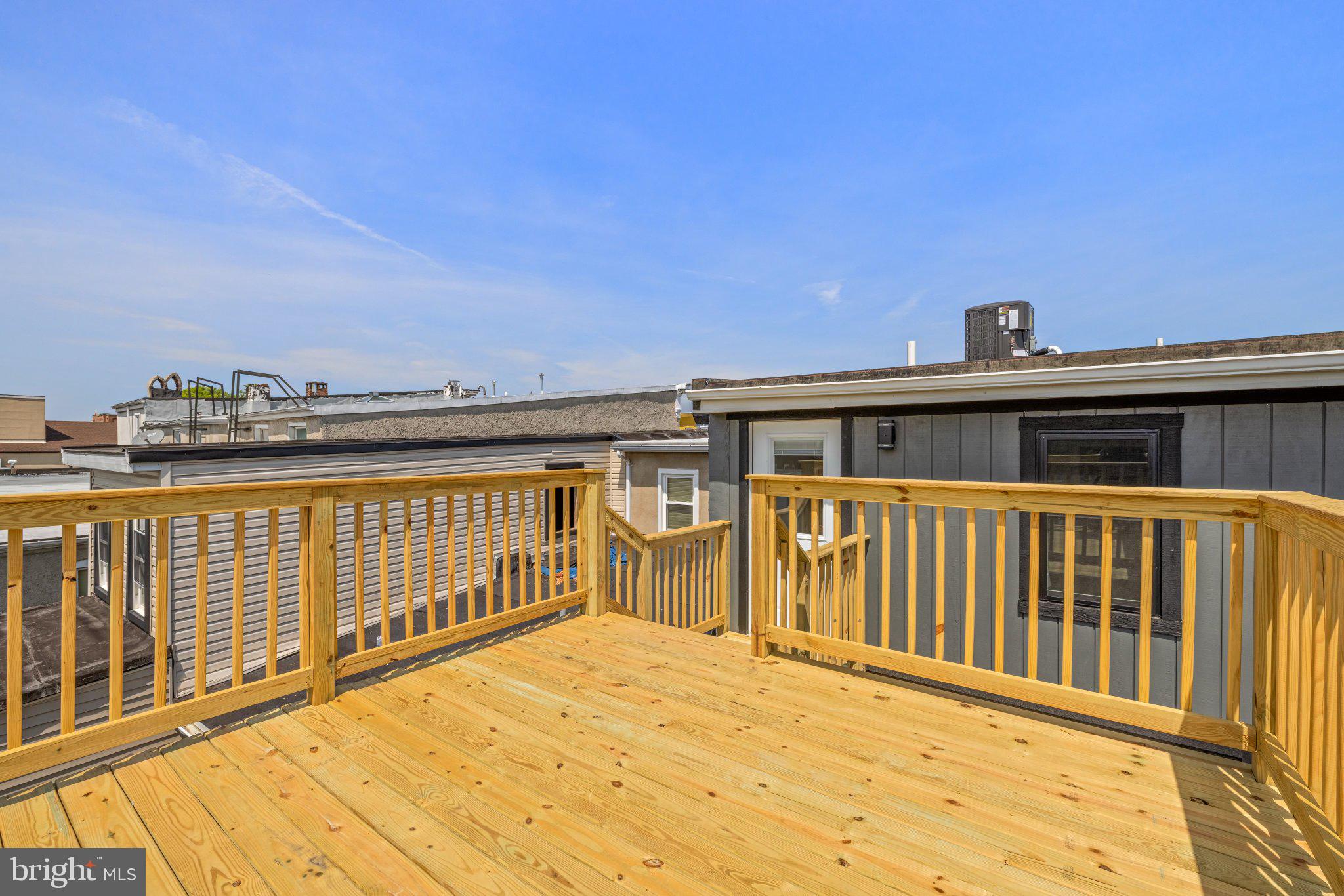 JOHNSTON SQUARE - Residential