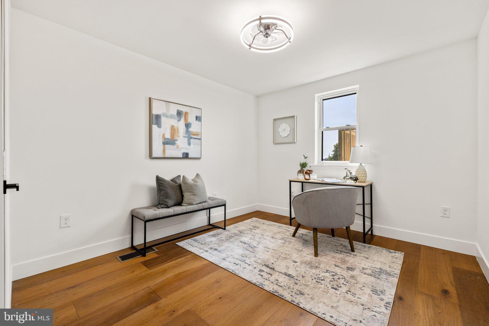 JOHNSTON SQUARE - Residential