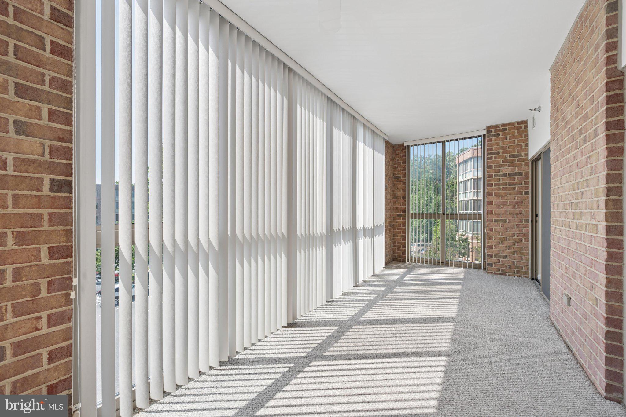 TURNBERRY COURTS AT LEIS - Residential