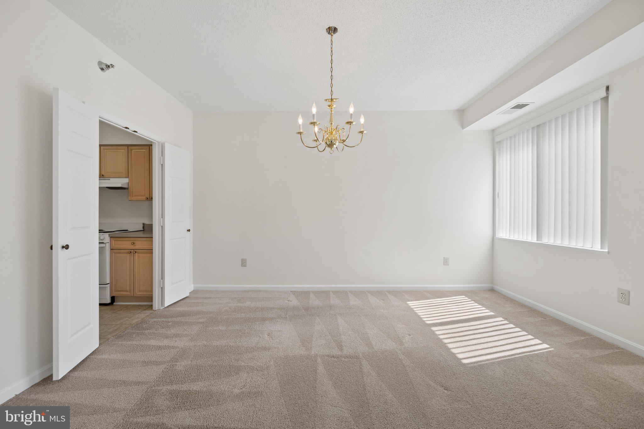 TURNBERRY COURTS AT LEIS - Residential