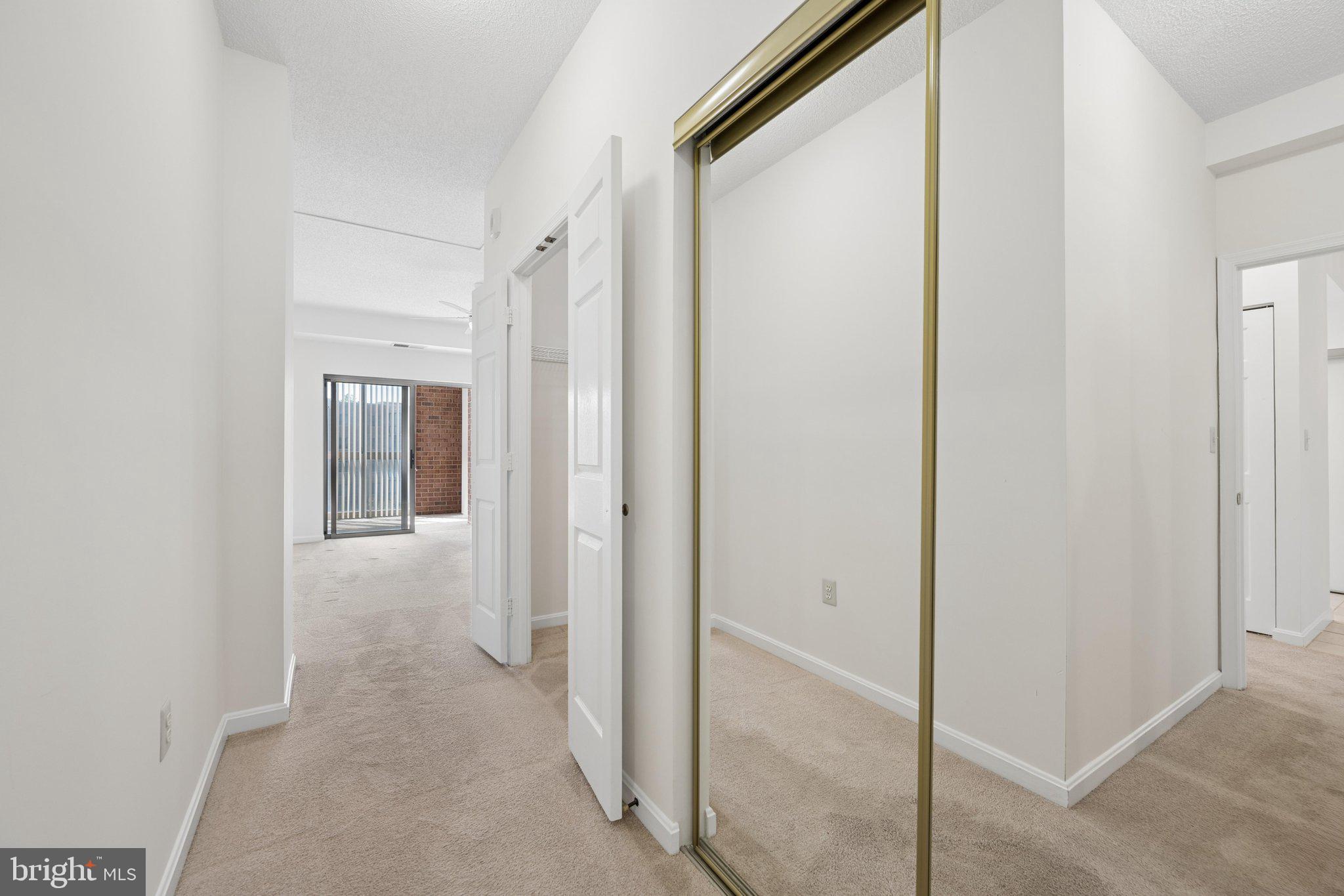 TURNBERRY COURTS AT LEIS - Residential
