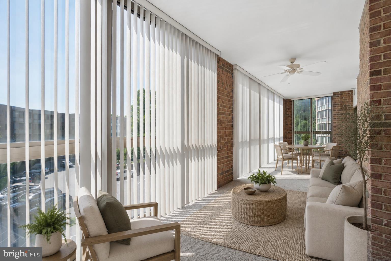 TURNBERRY COURTS AT LEIS - Residential