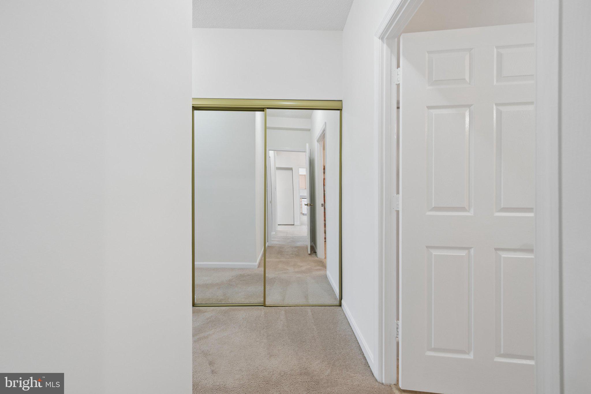 TURNBERRY COURTS AT LEIS - Residential
