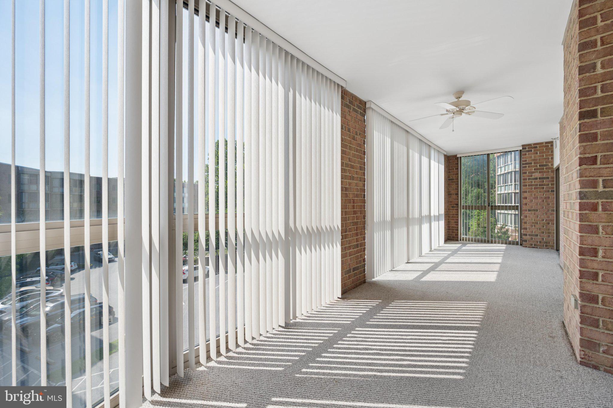 TURNBERRY COURTS AT LEIS - Residential