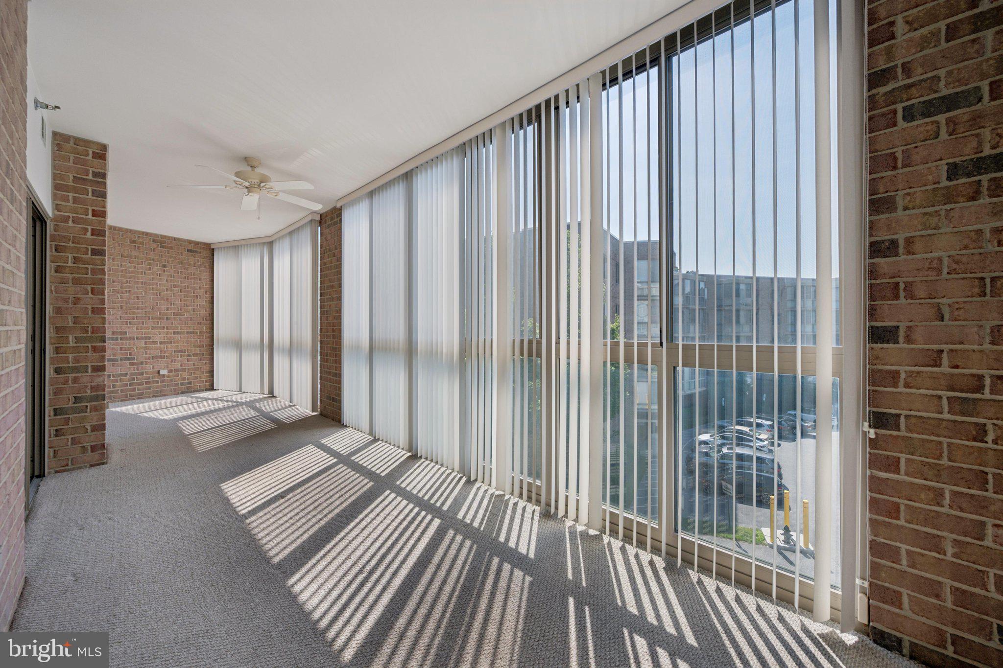 TURNBERRY COURTS AT LEIS - Residential