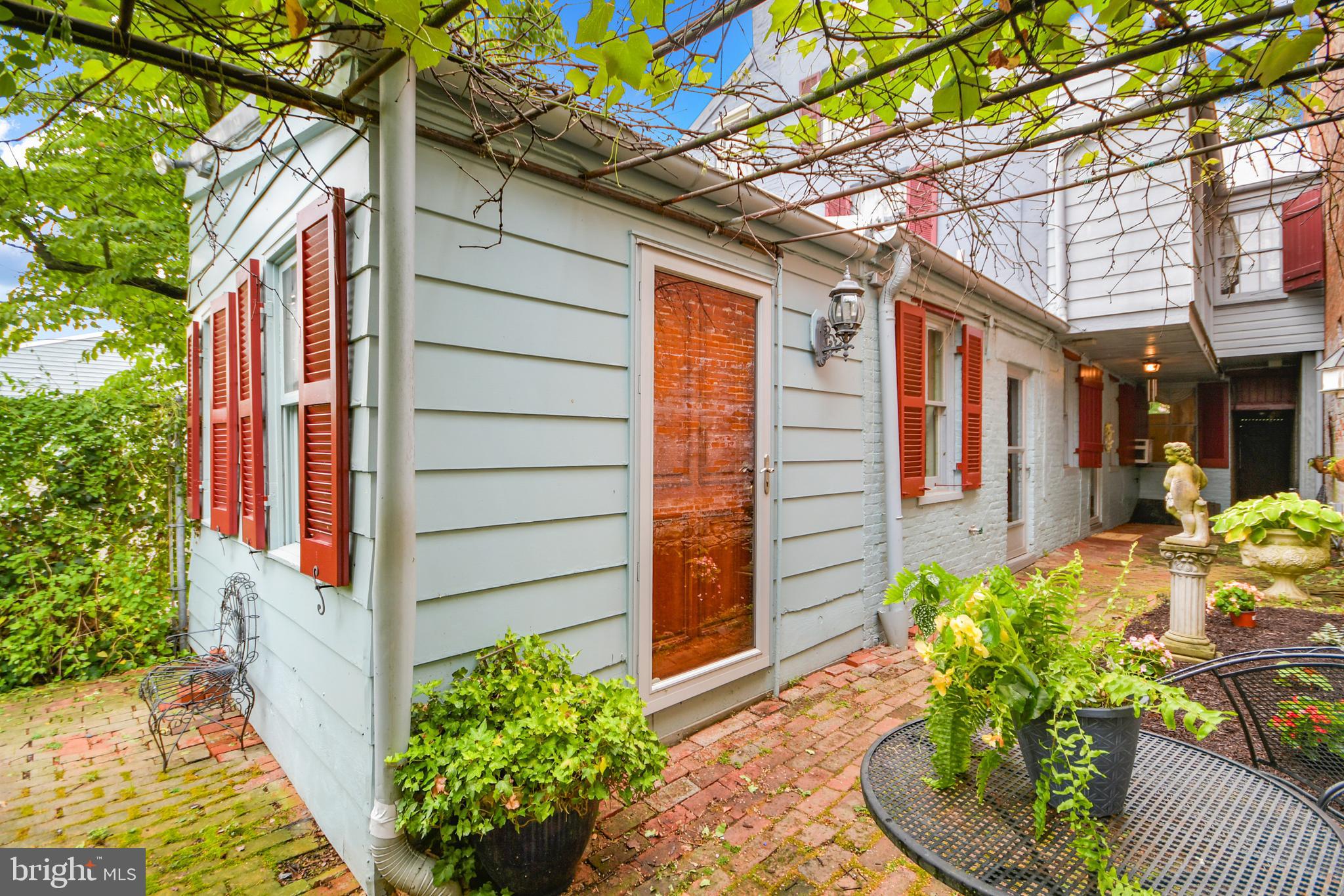 DOWNTOWN FREDERICK - Residential