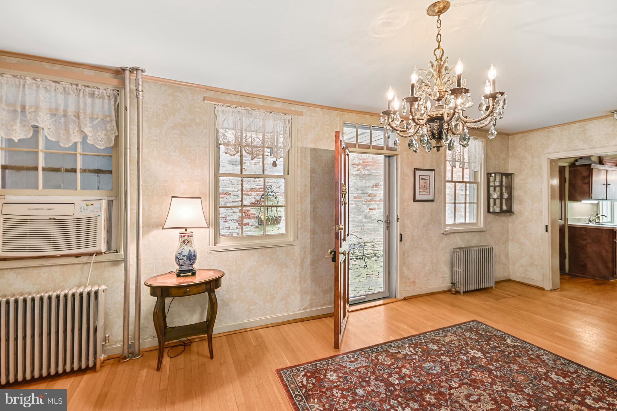DOWNTOWN FREDERICK - Residential