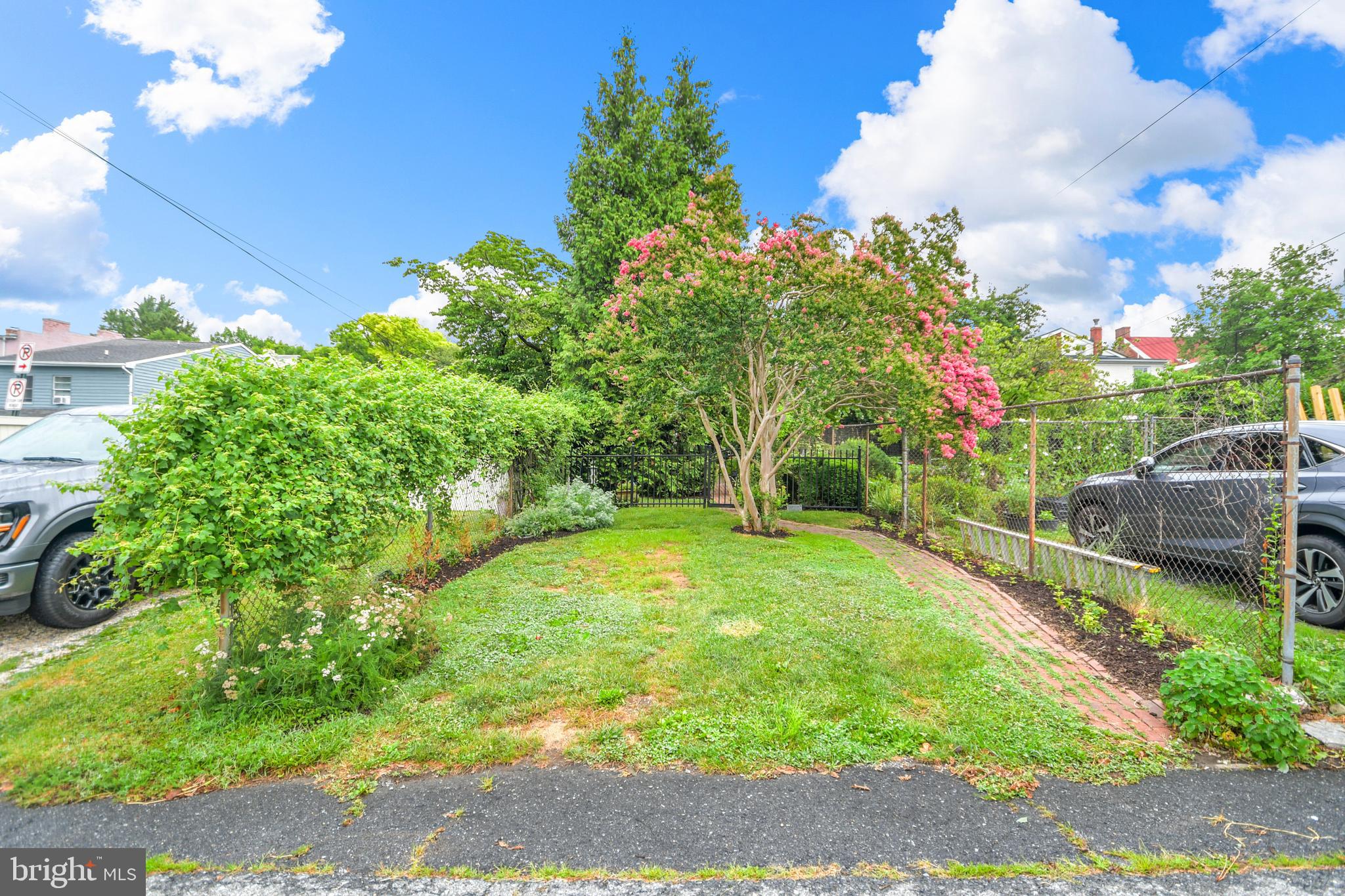 DOWNTOWN FREDERICK - Residential