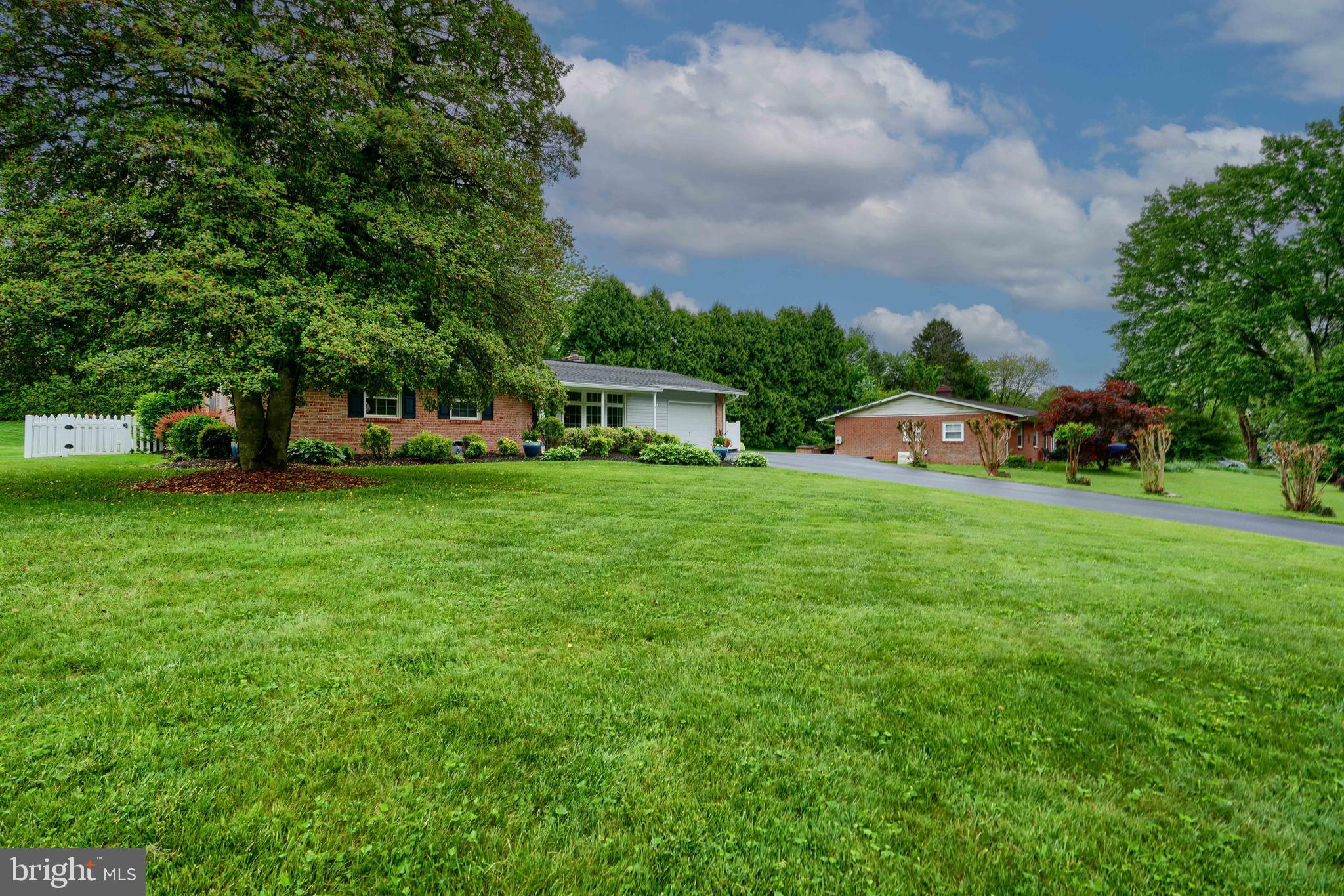 WAKEFIELD MEADOWS - Residential