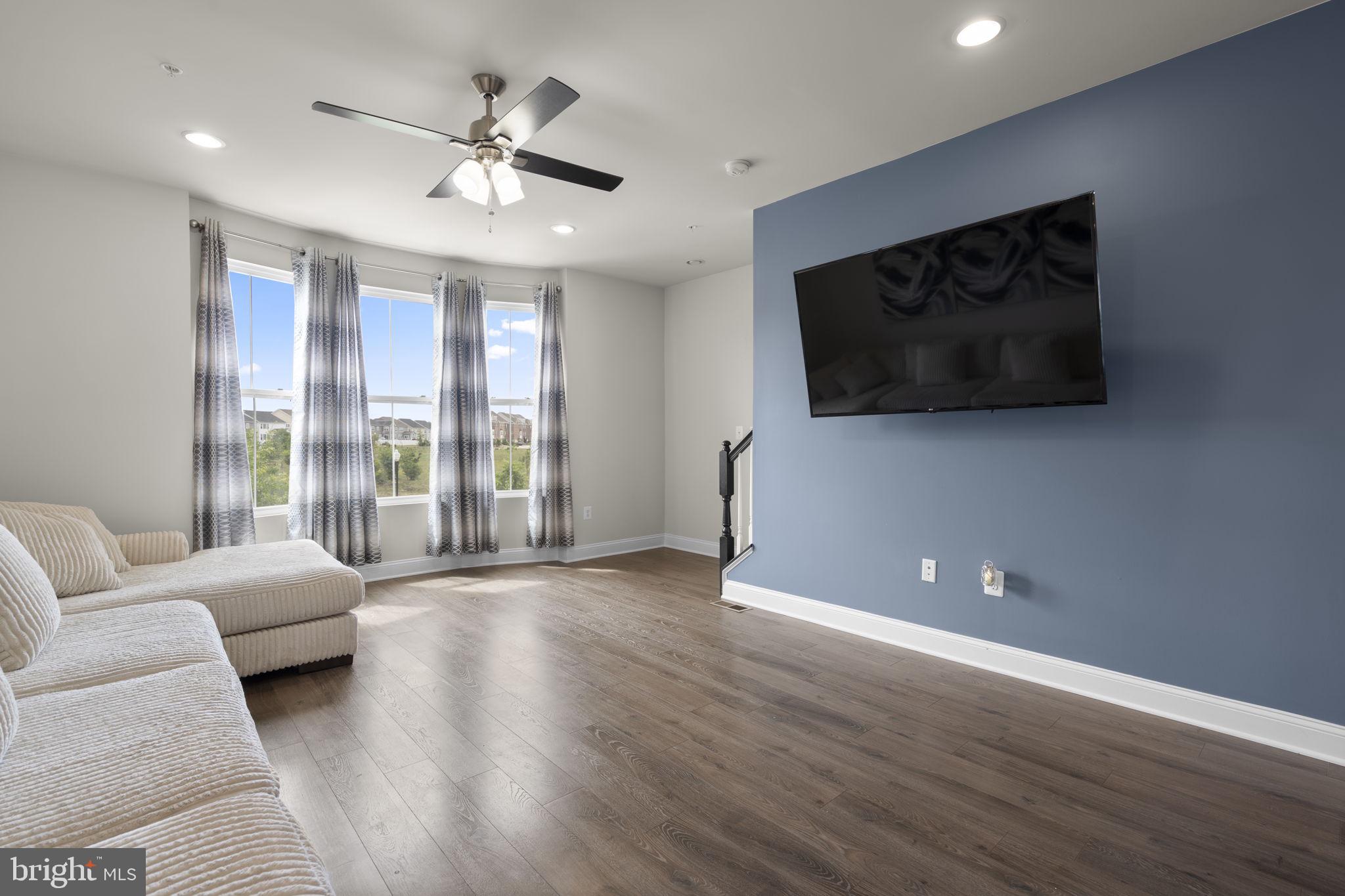 STONEHAVEN - Residential