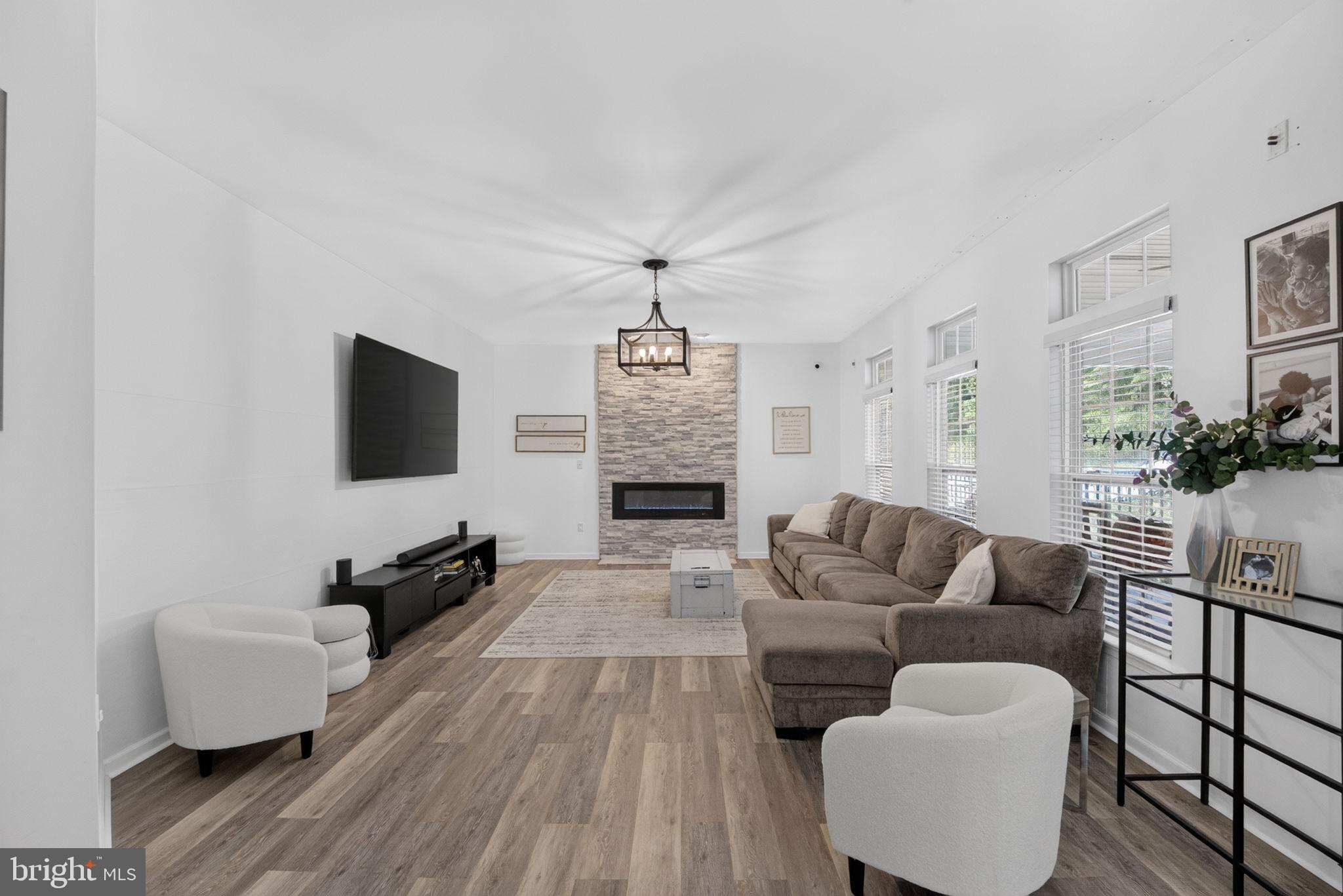 THE FIELDS AT CREEKV - Residential