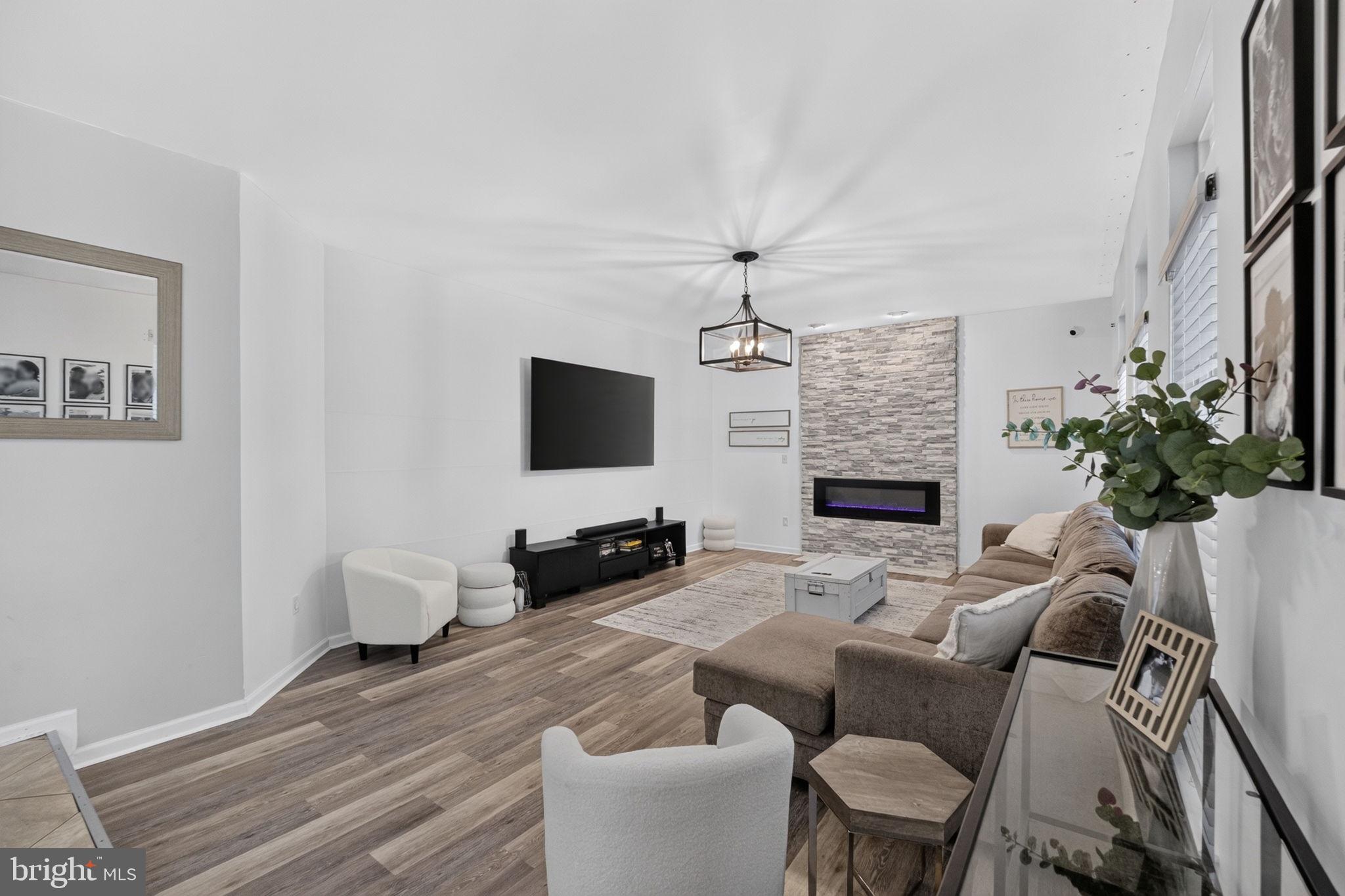 THE FIELDS AT CREEKV - Residential