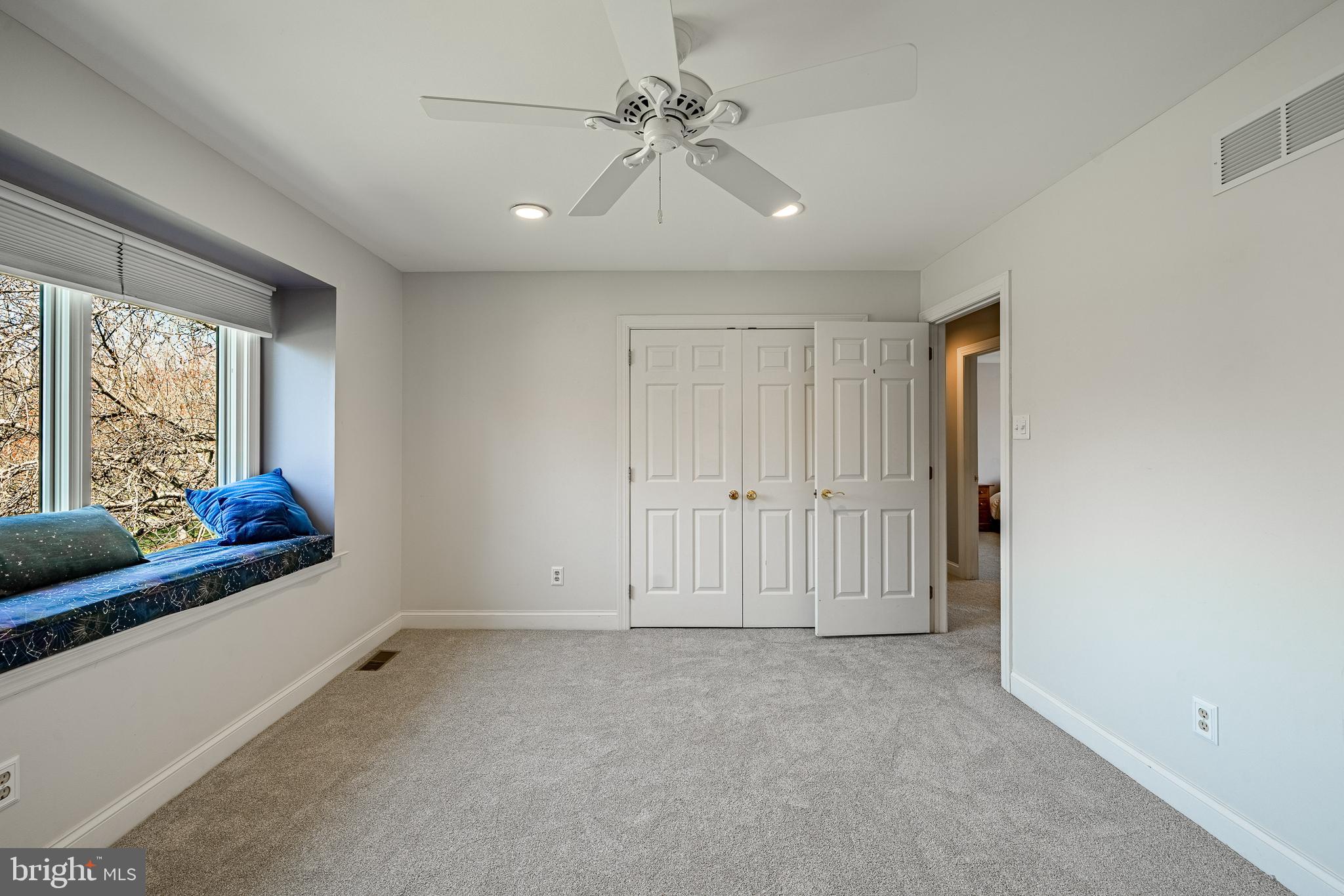 WATERGLEN - Residential