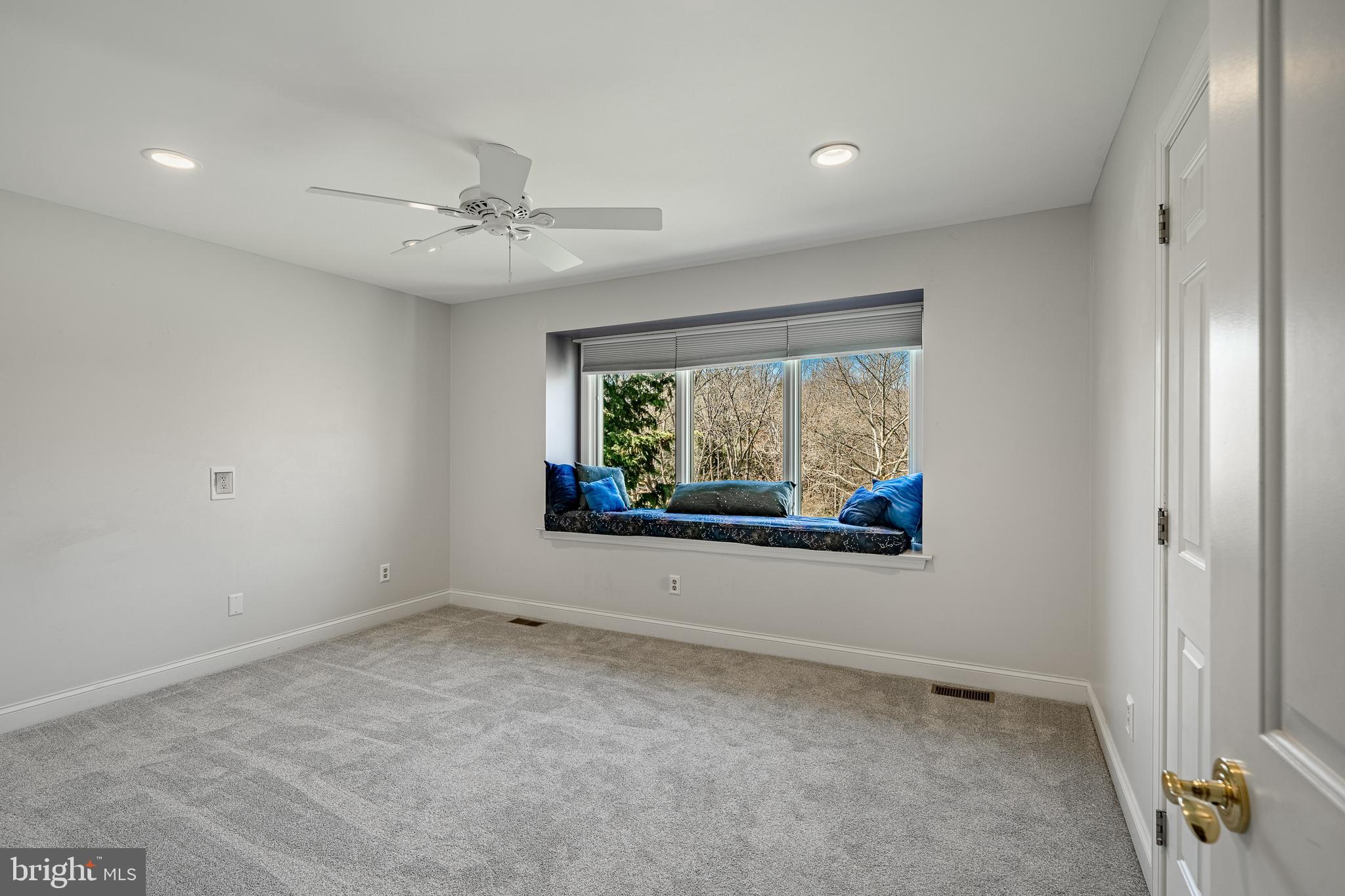 WATERGLEN - Residential