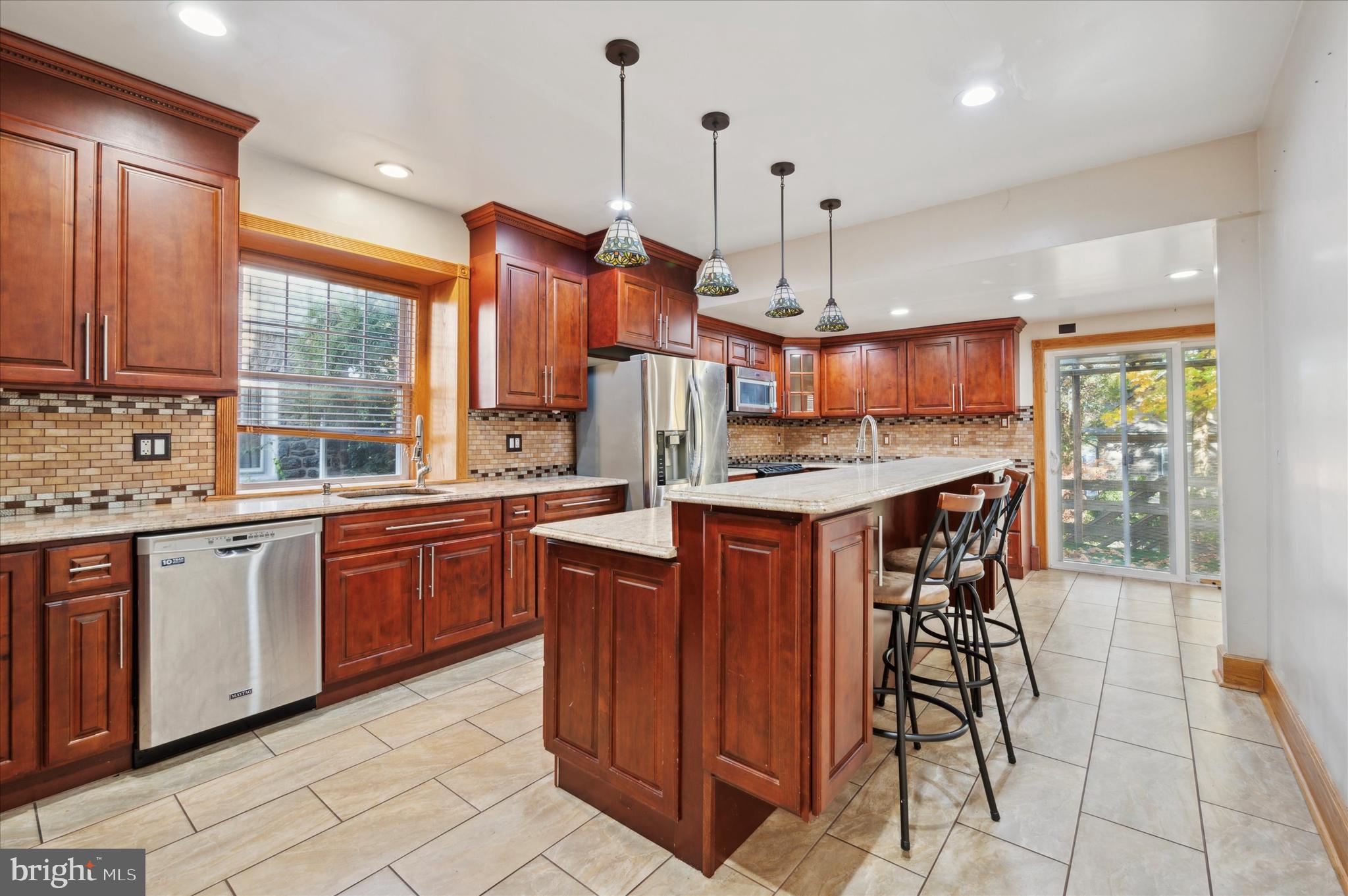 ELKINS PARK - Residential