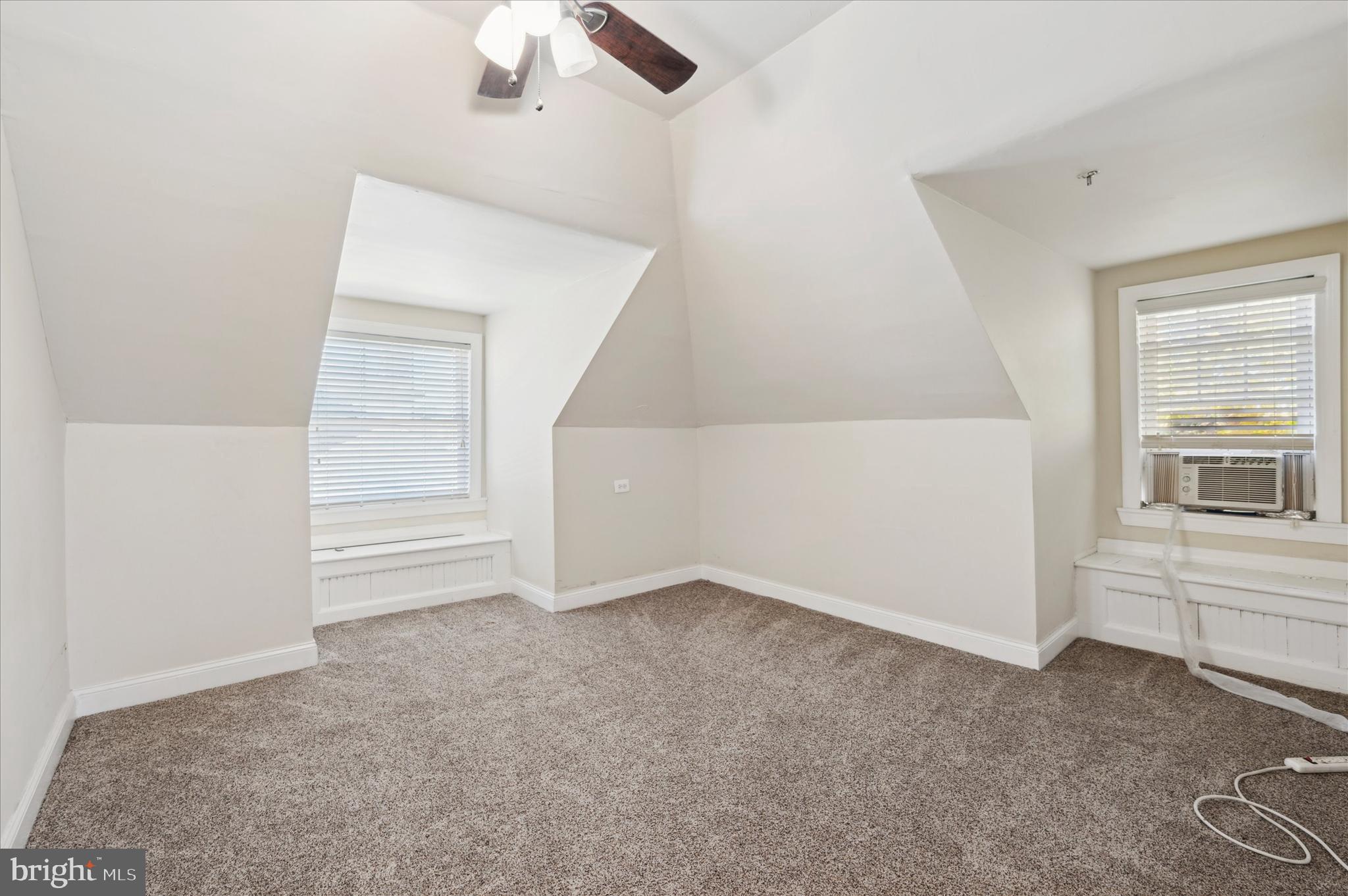 ELKINS PARK - Residential