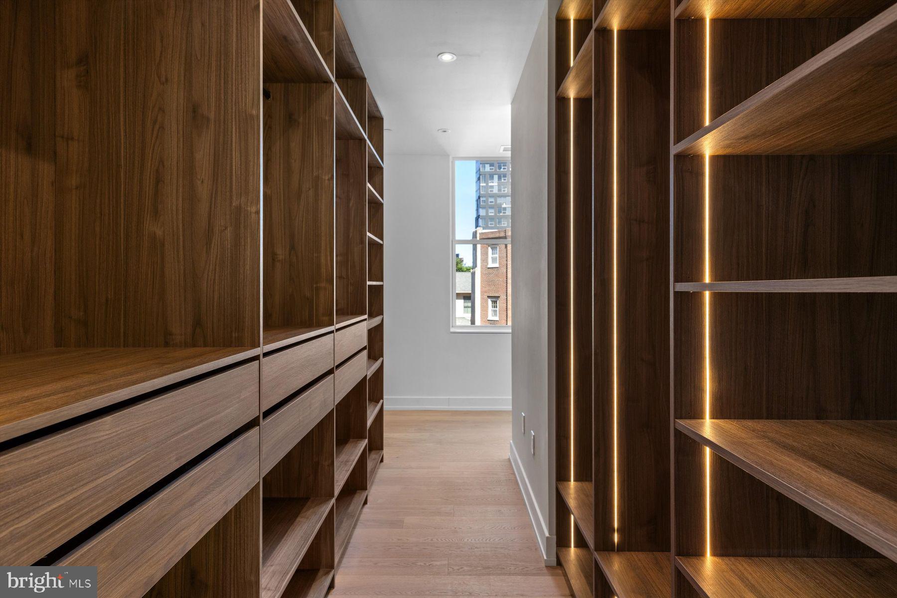OLD CITY - Residential