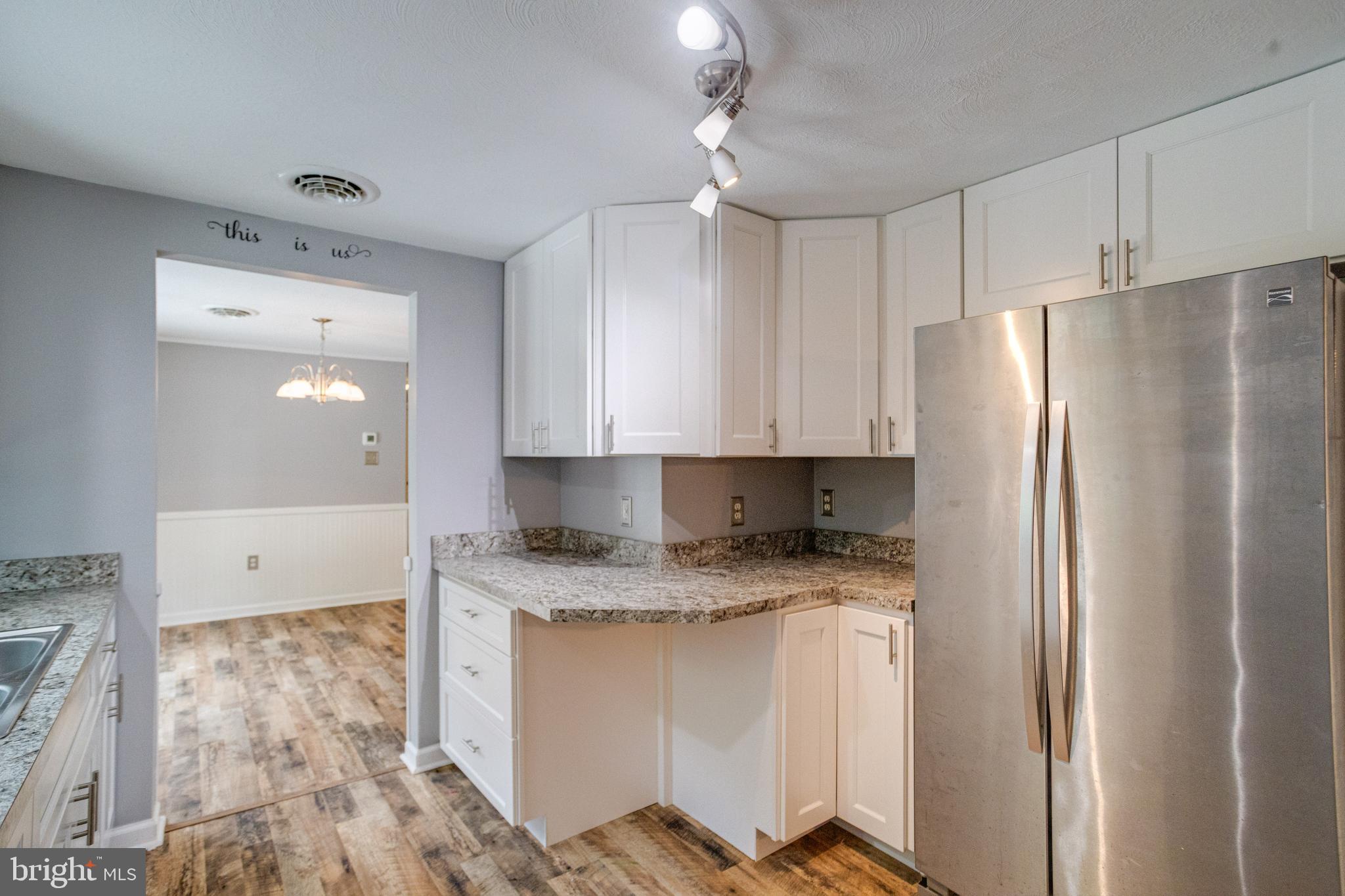 GOOSE HOLLOW - Residential