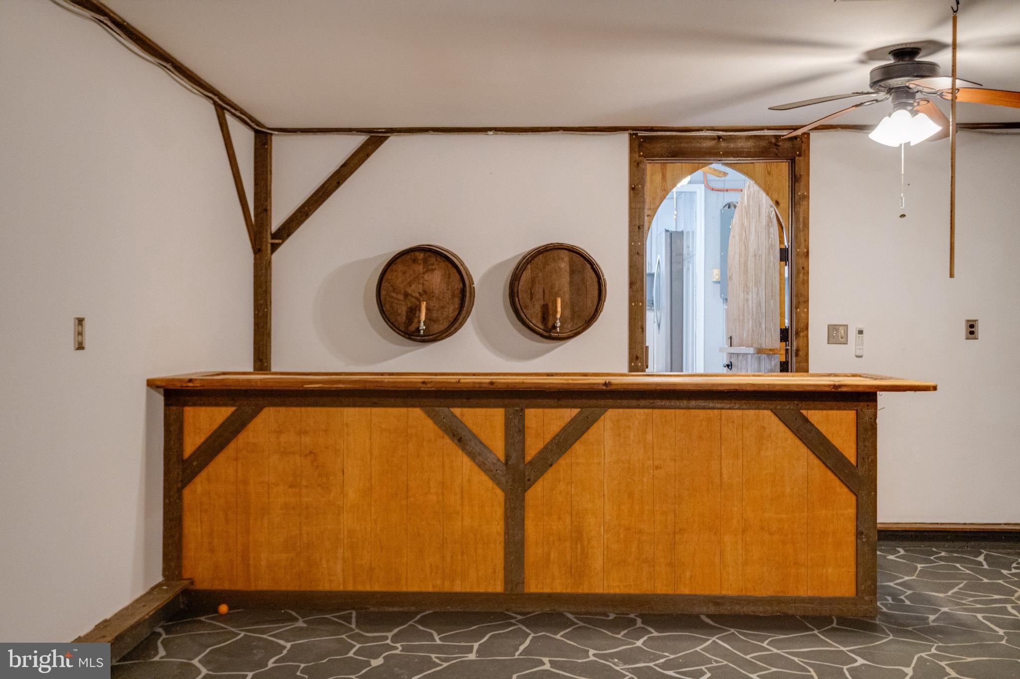 GOOSE HOLLOW - Residential