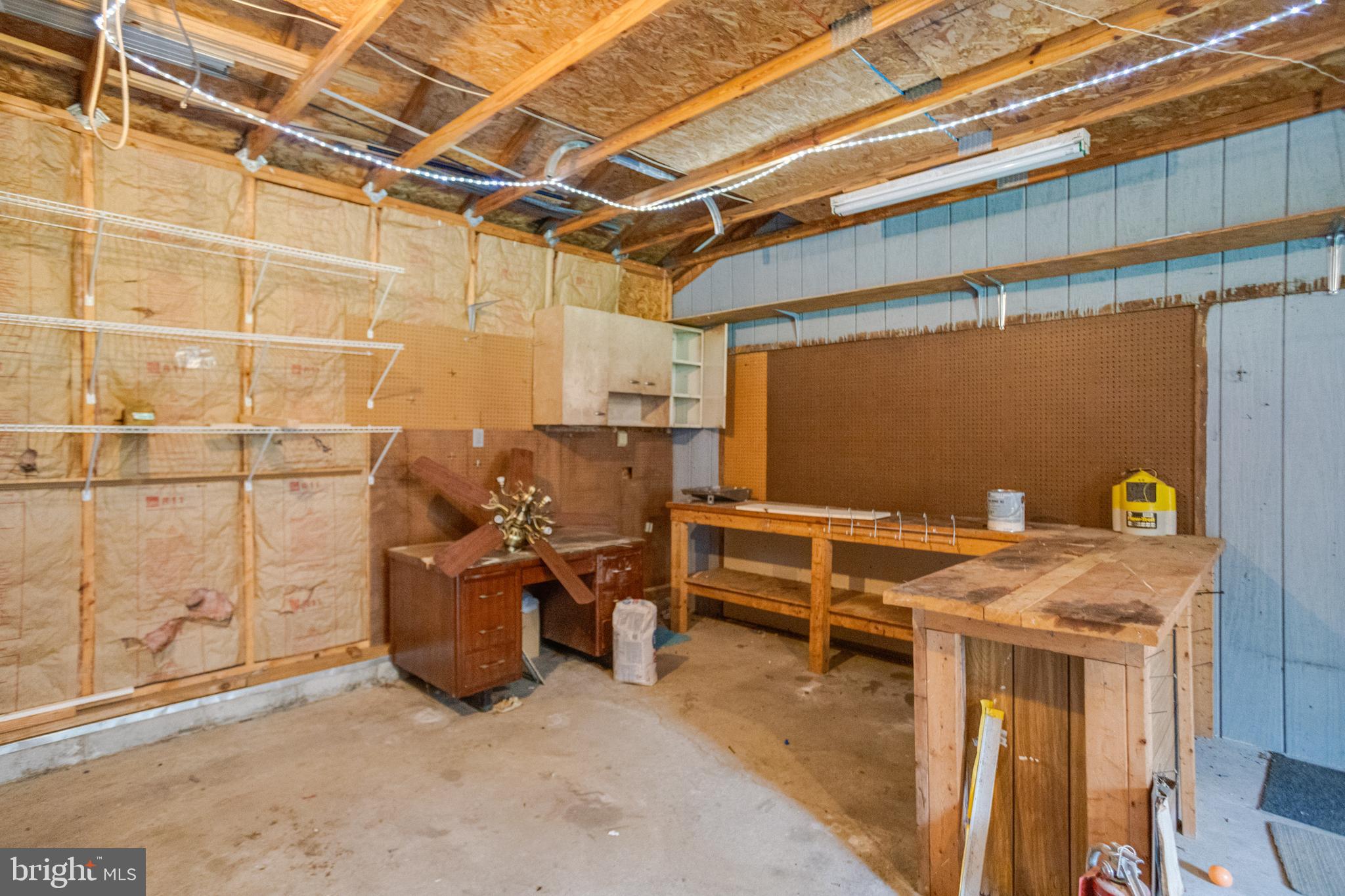GOOSE HOLLOW - Residential