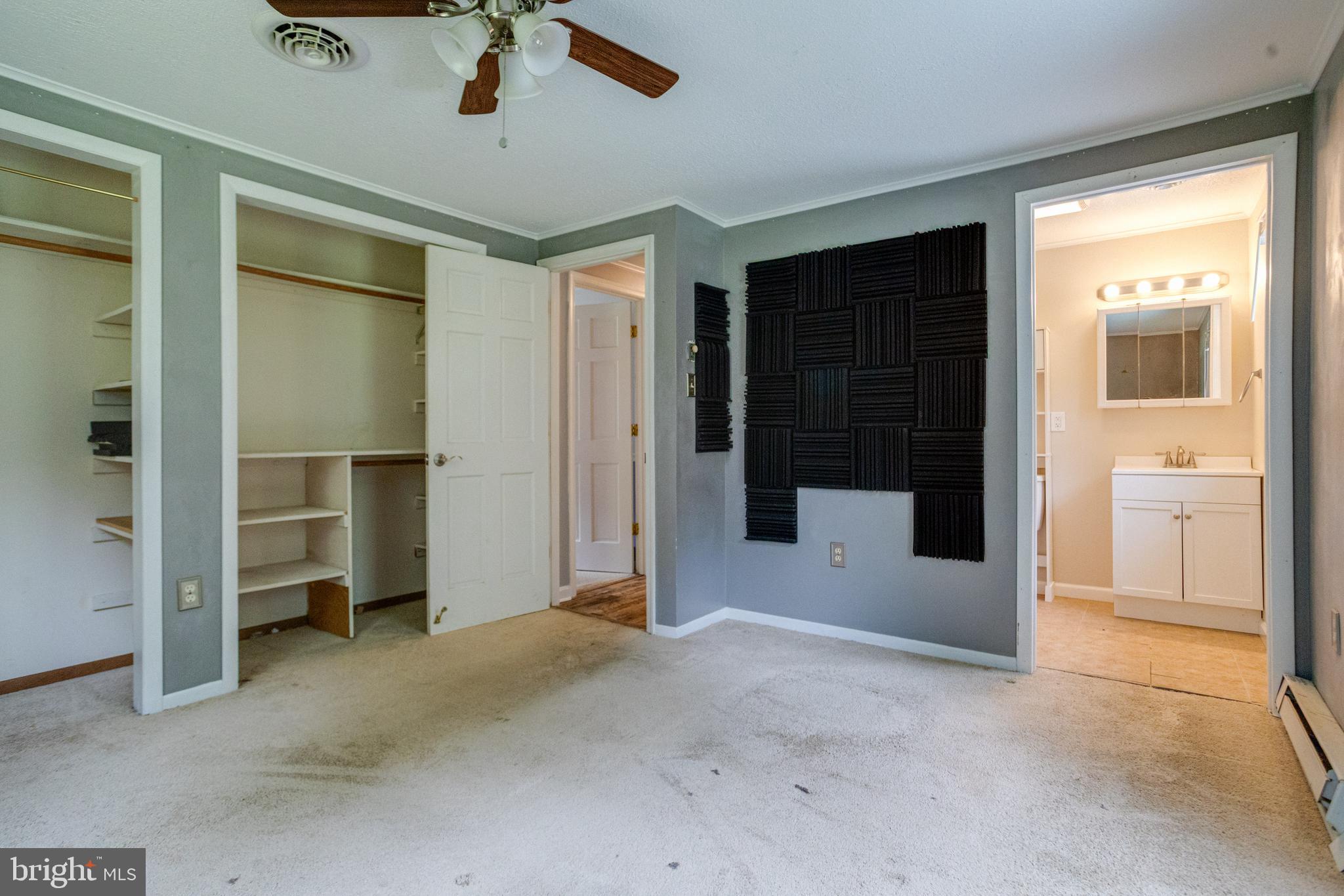 GOOSE HOLLOW - Residential