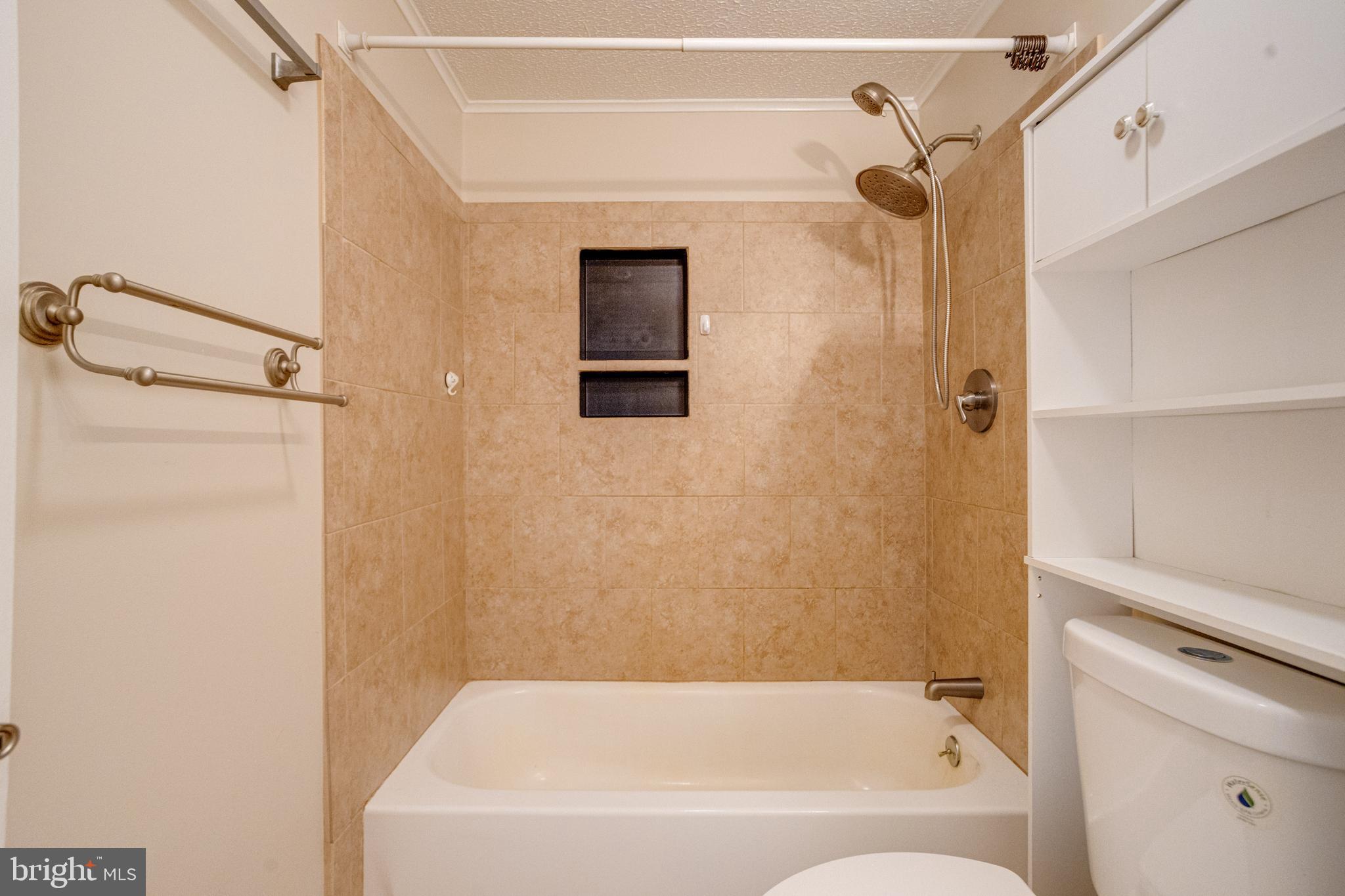 GOOSE HOLLOW - Residential
