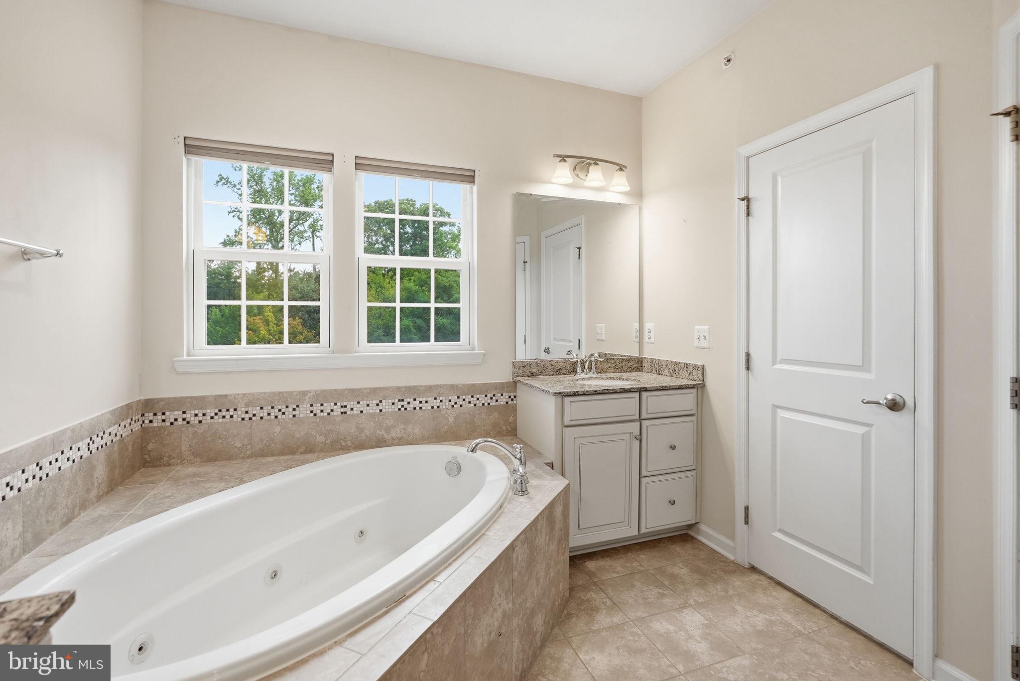 BRIARWOOD - Residential