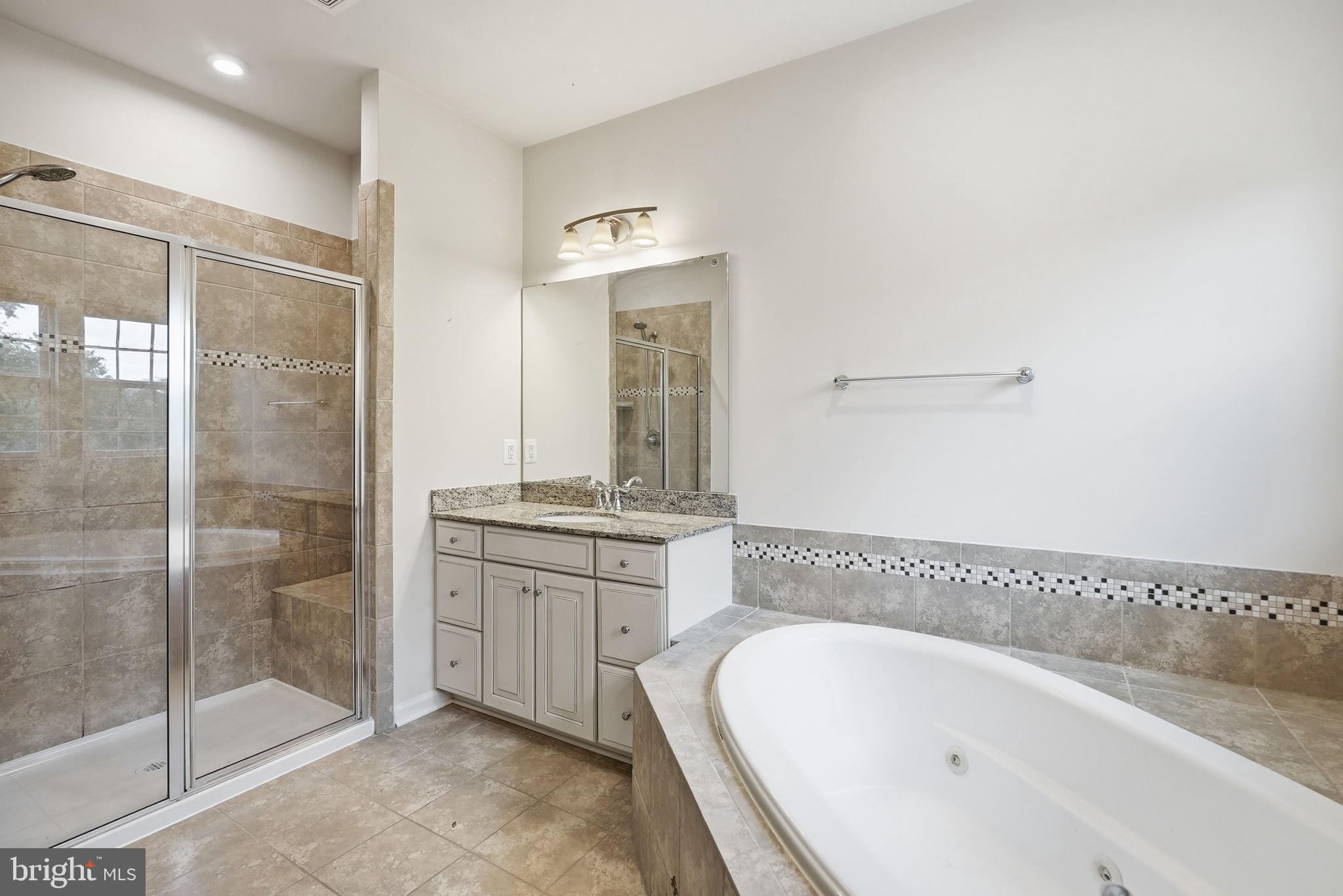 BRIARWOOD - Residential