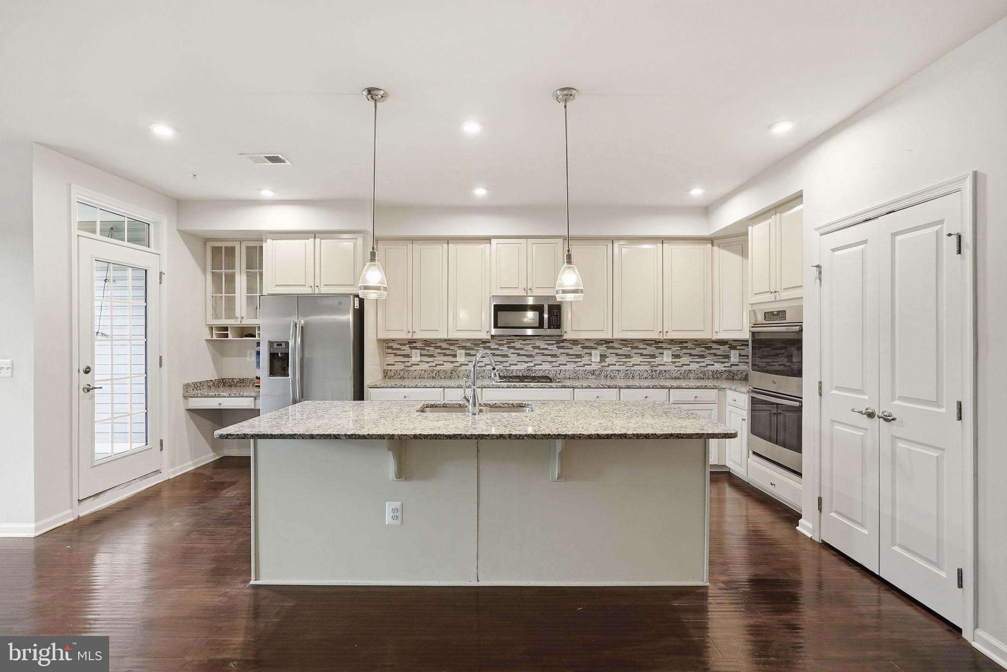 BRIARWOOD - Residential