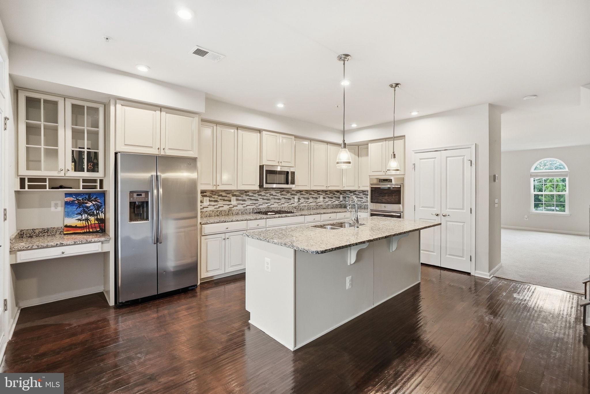 BRIARWOOD - Residential