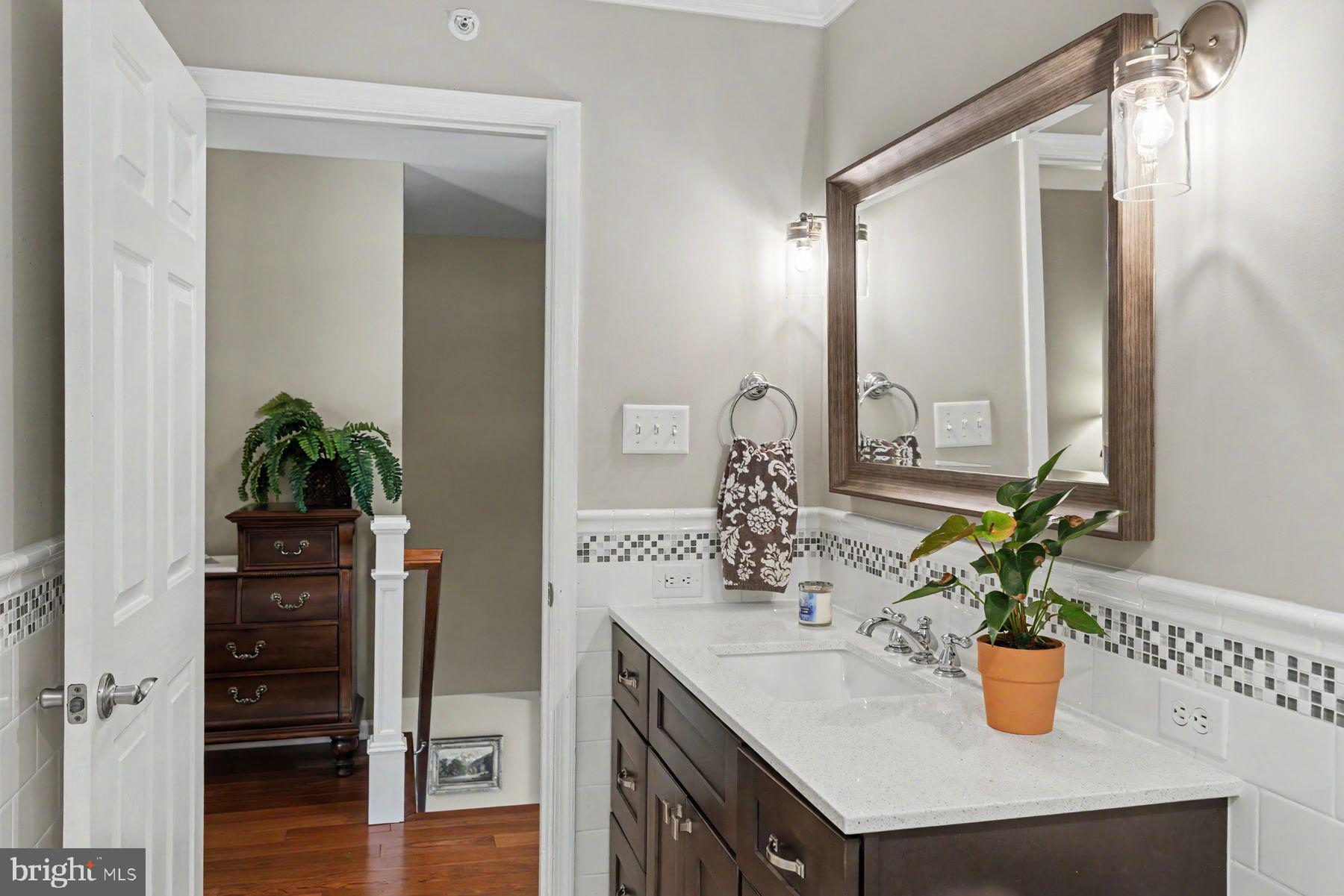 MAPLE KNOLL - Residential